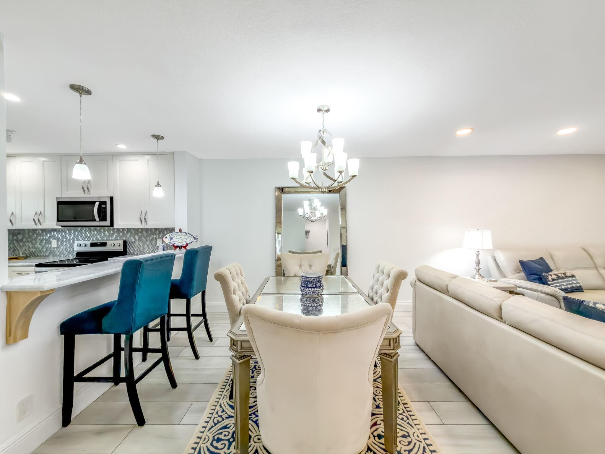 2301 NE 36th #202, Lighthouse Point FL 33064