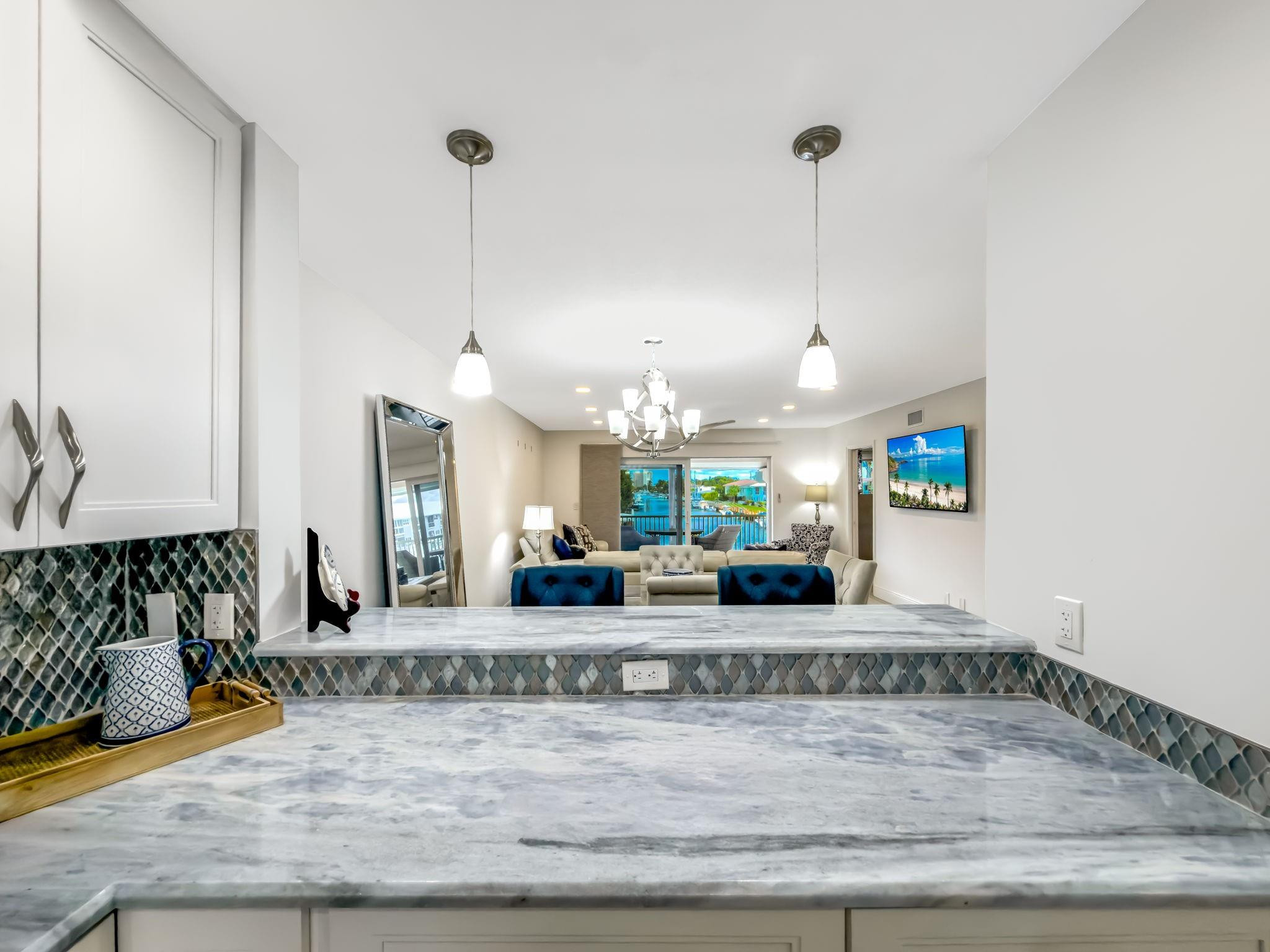 2301 NE 36th #202, Lighthouse Point FL 33064