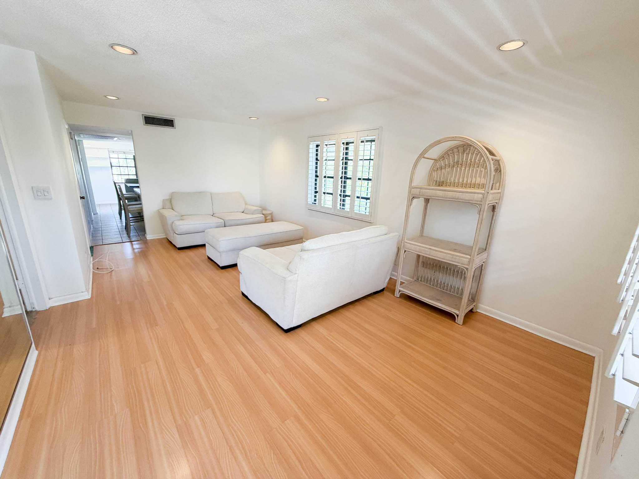 917 NE 16th #16, Fort Lauderdale FL 33304