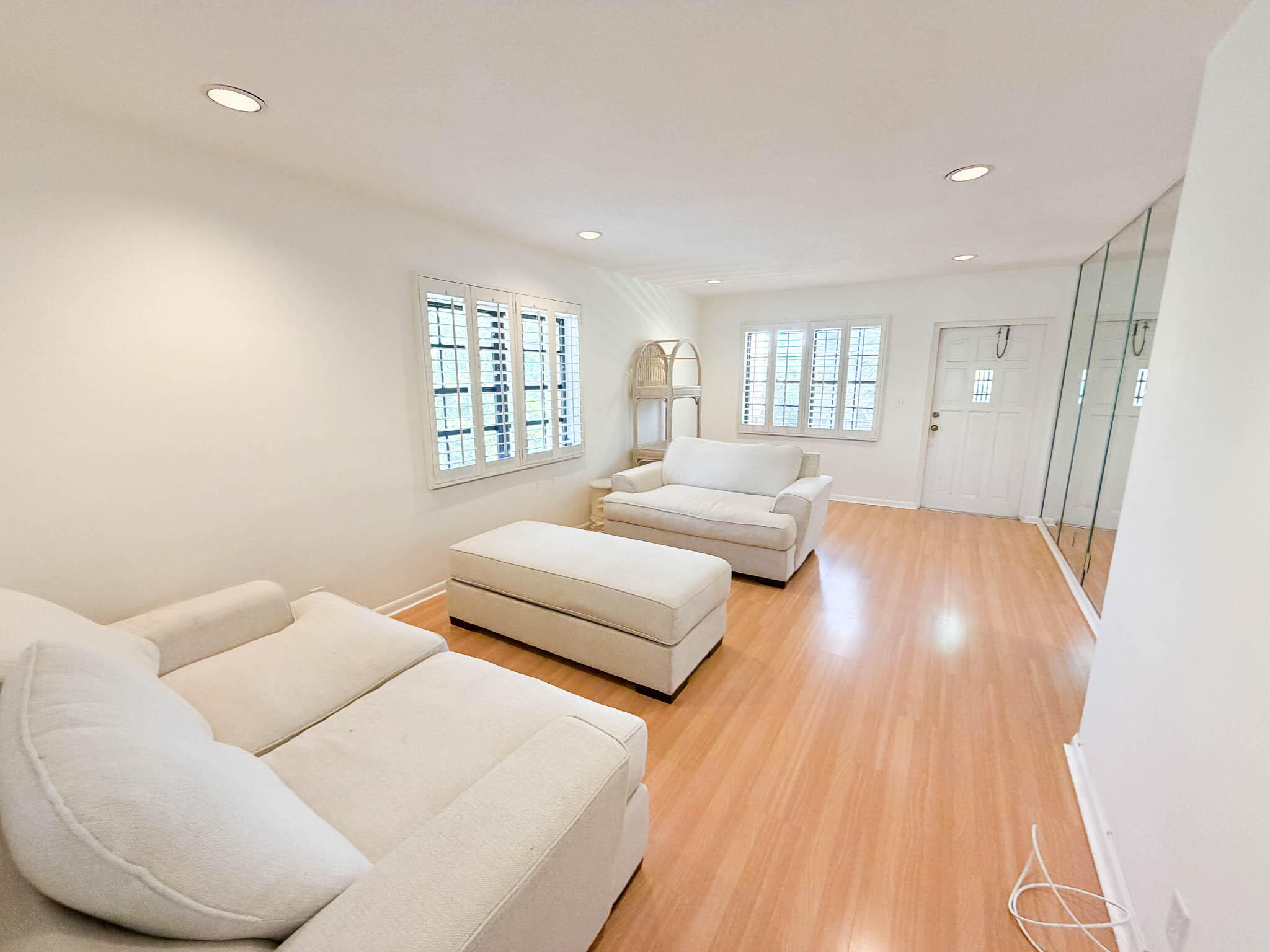917 NE 16th #16, Fort Lauderdale FL 33304