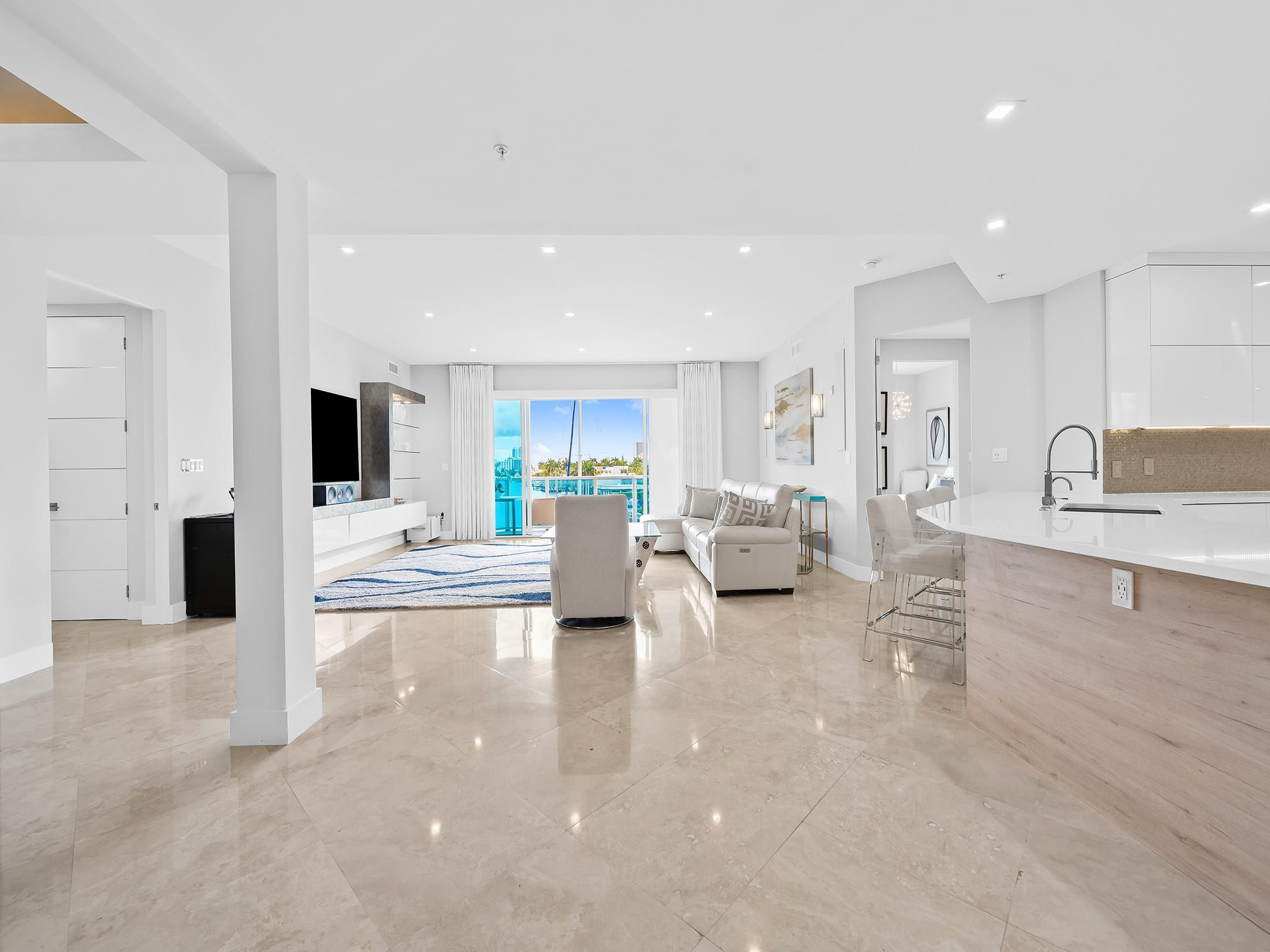 516 Hendricks #4B, Fort Lauderdale FL 33301
