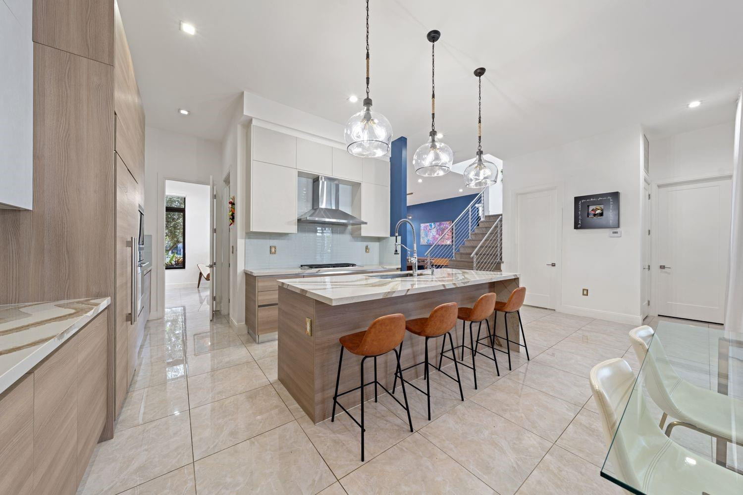 8225 Central Park, Doral FL 33166