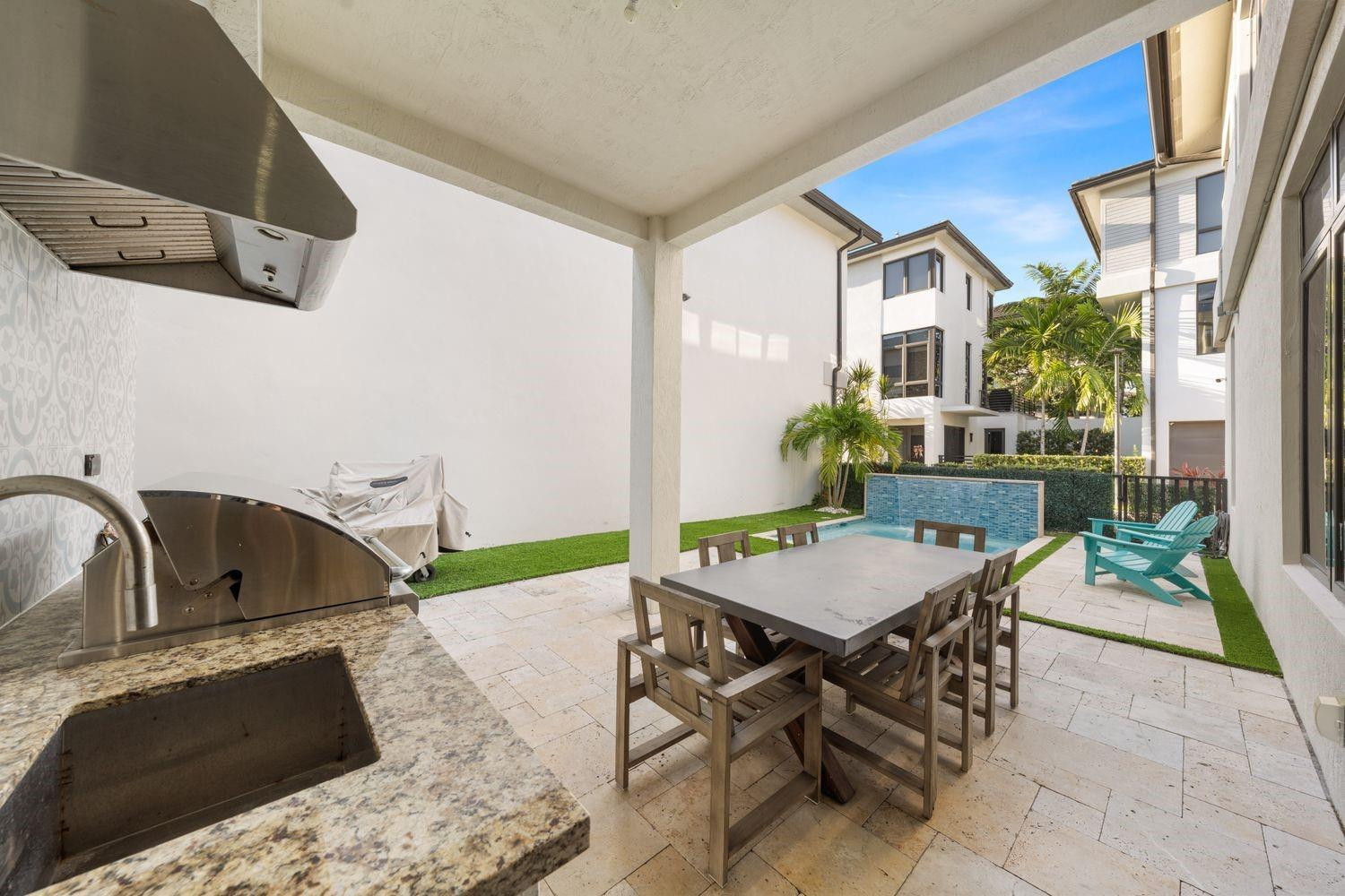 8225 Central Park, Doral FL 33166