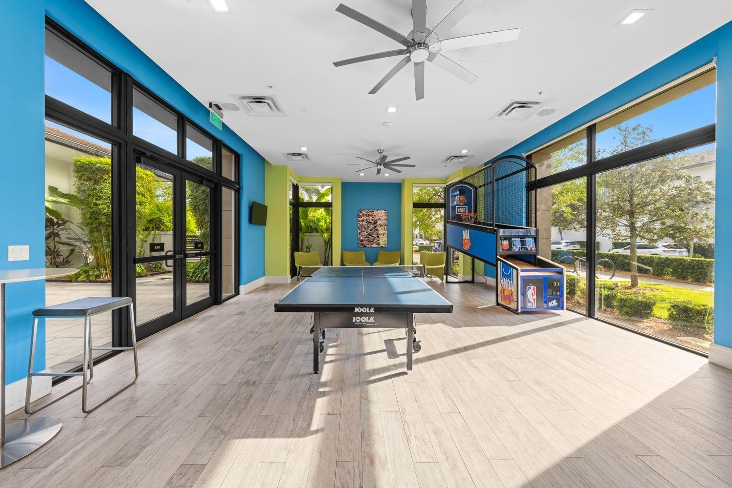 8225 Central Park, Doral FL 33166