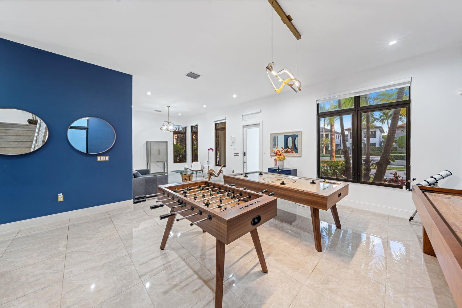 8225 Central Park, Doral FL 33166