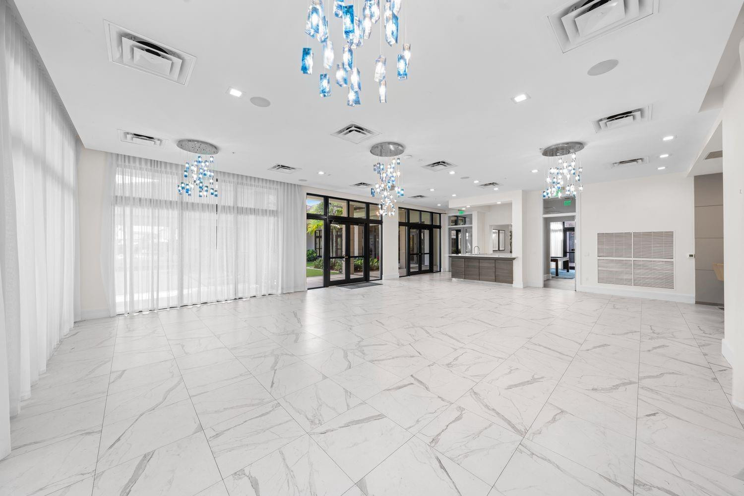 8225 Central Park, Doral FL 33166