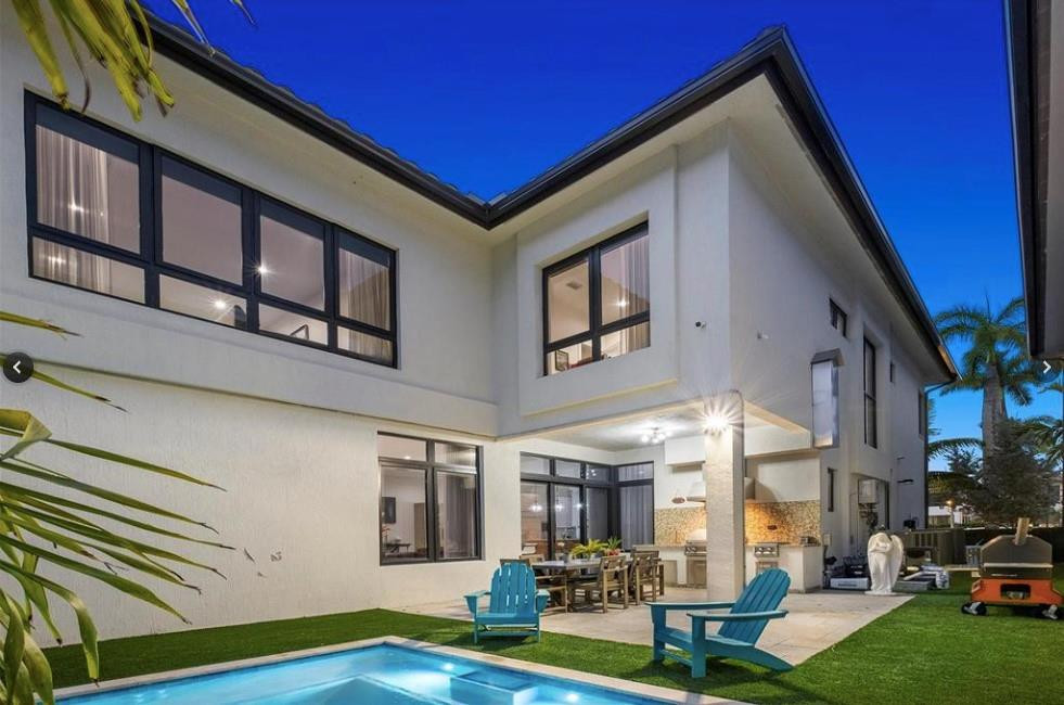 8225 Central Park, Doral FL 33166