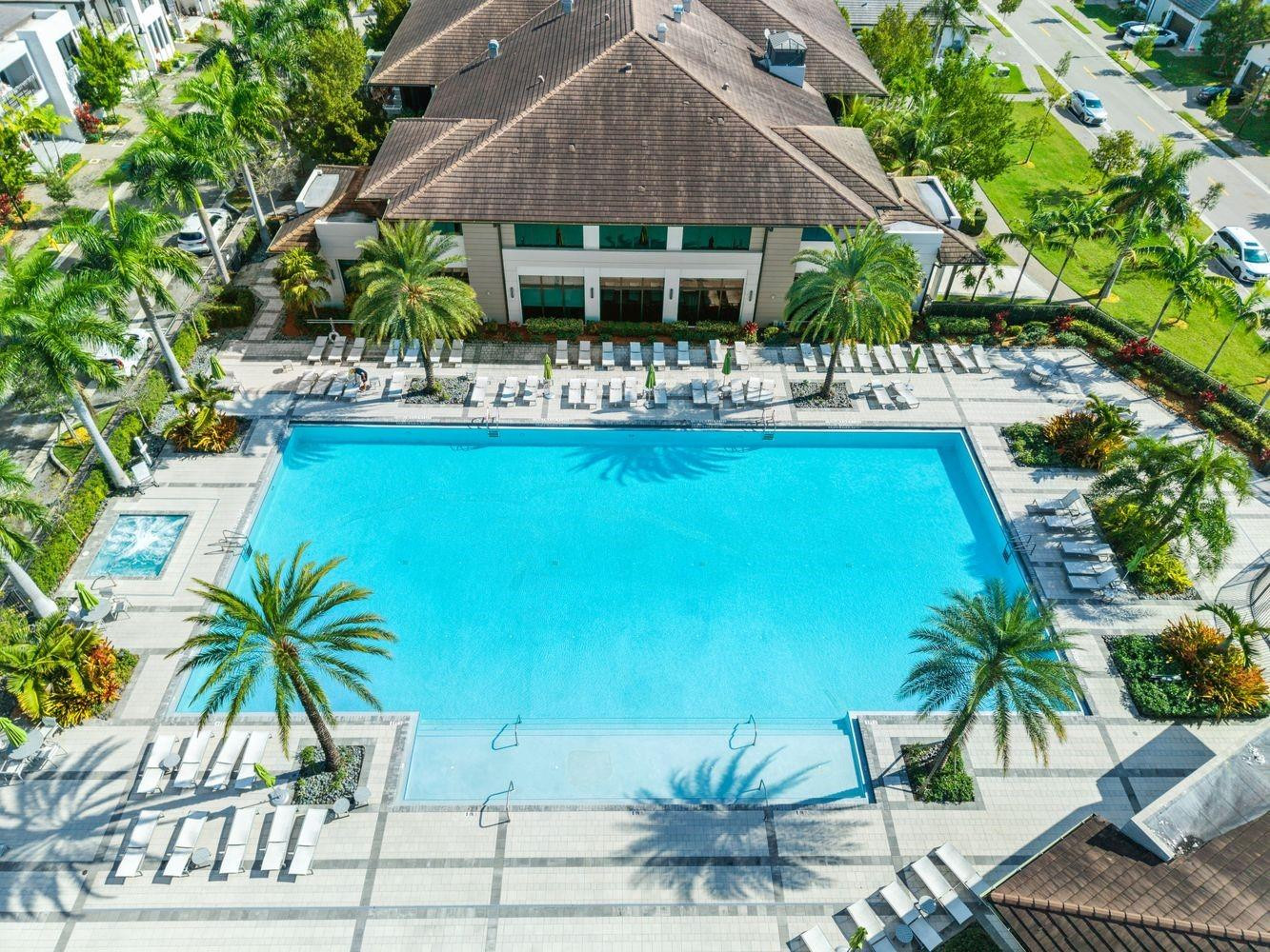 8225 Central Park, Doral FL 33166