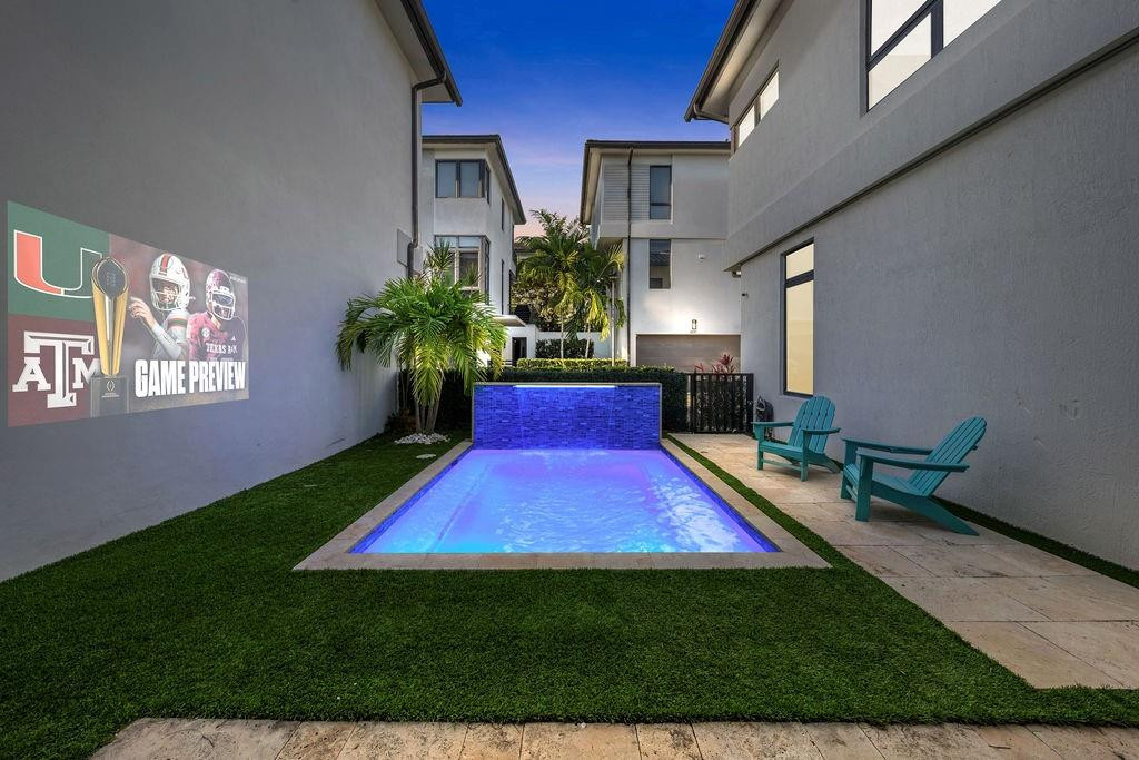 8225 Central Park, Doral FL 33166