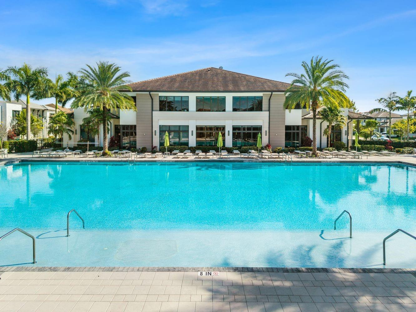 8225 Central Park, Doral FL 33166