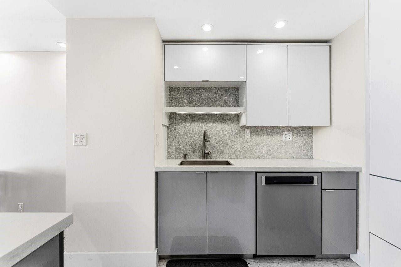 340 Sunset #1808, Fort Lauderdale FL 33301