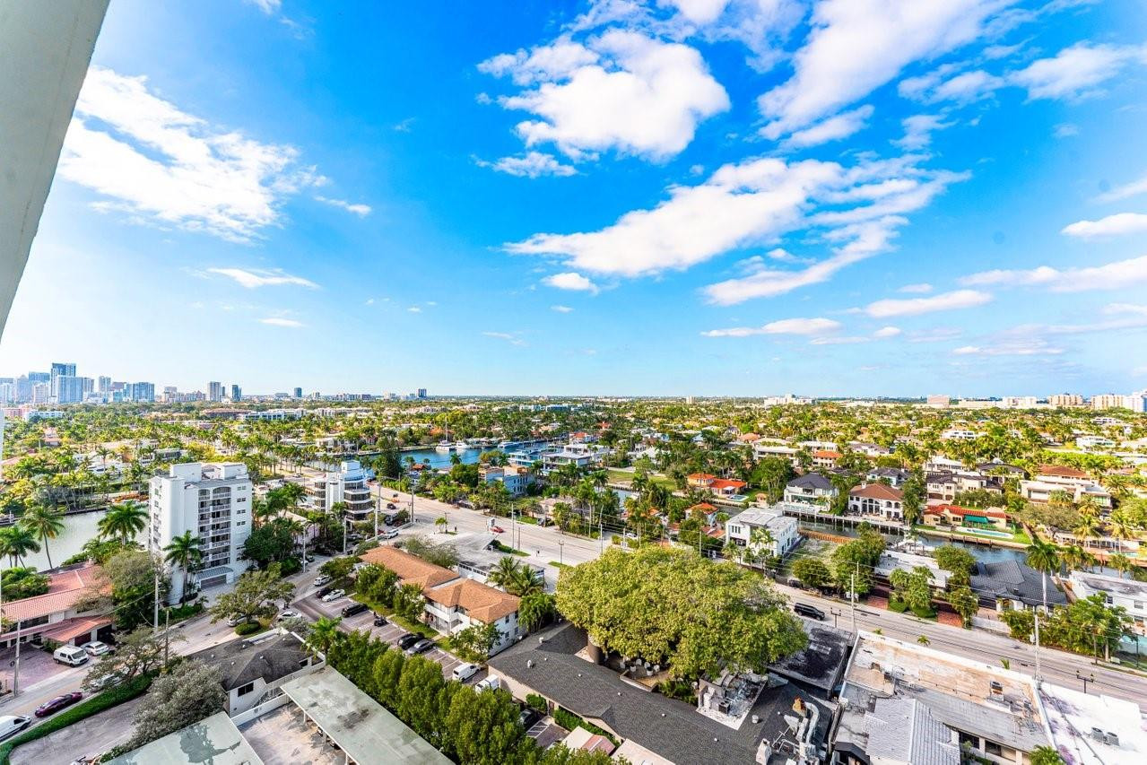 340 Sunset #1808, Fort Lauderdale FL 33301