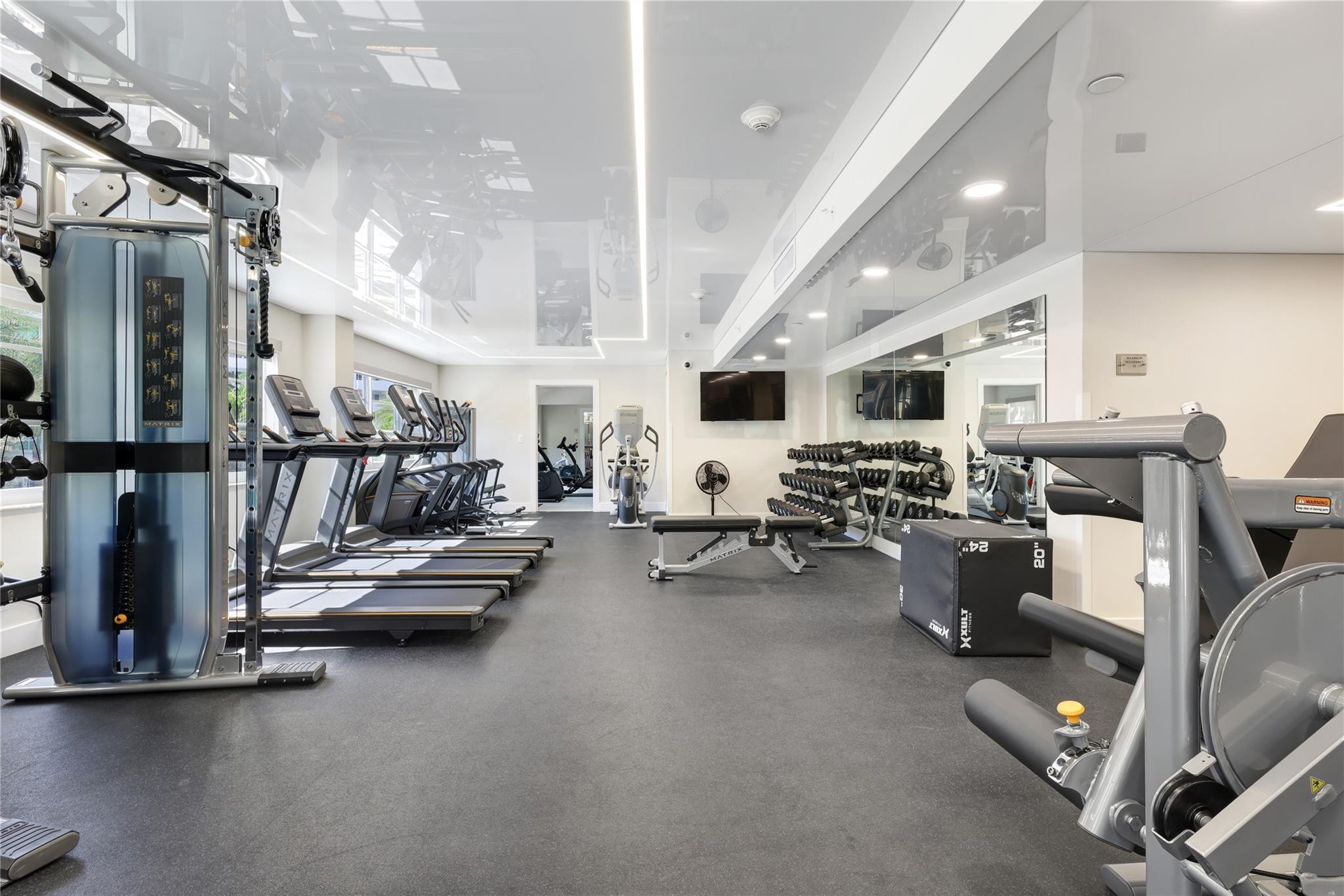 340 Sunset #1808, Fort Lauderdale FL 33301