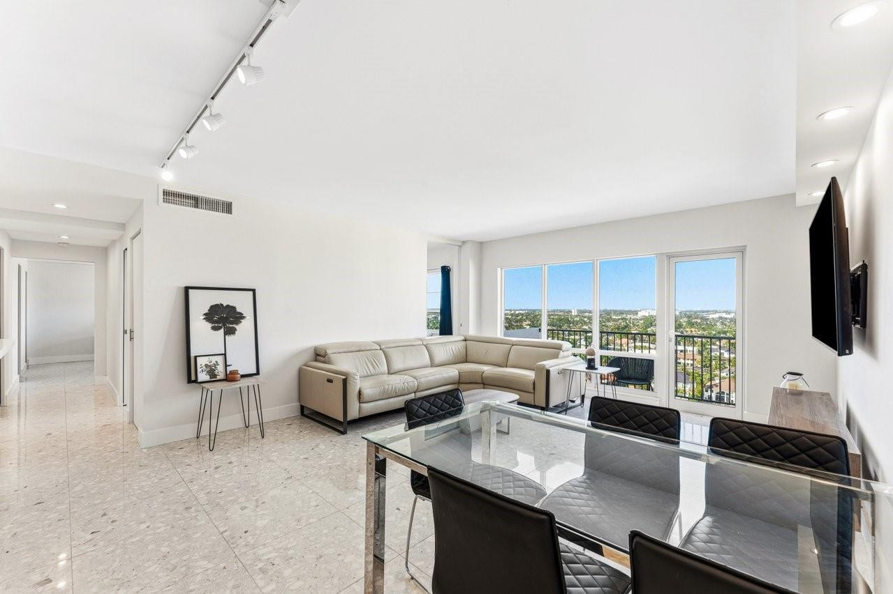 340 Sunset #1808, Fort Lauderdale FL 33301