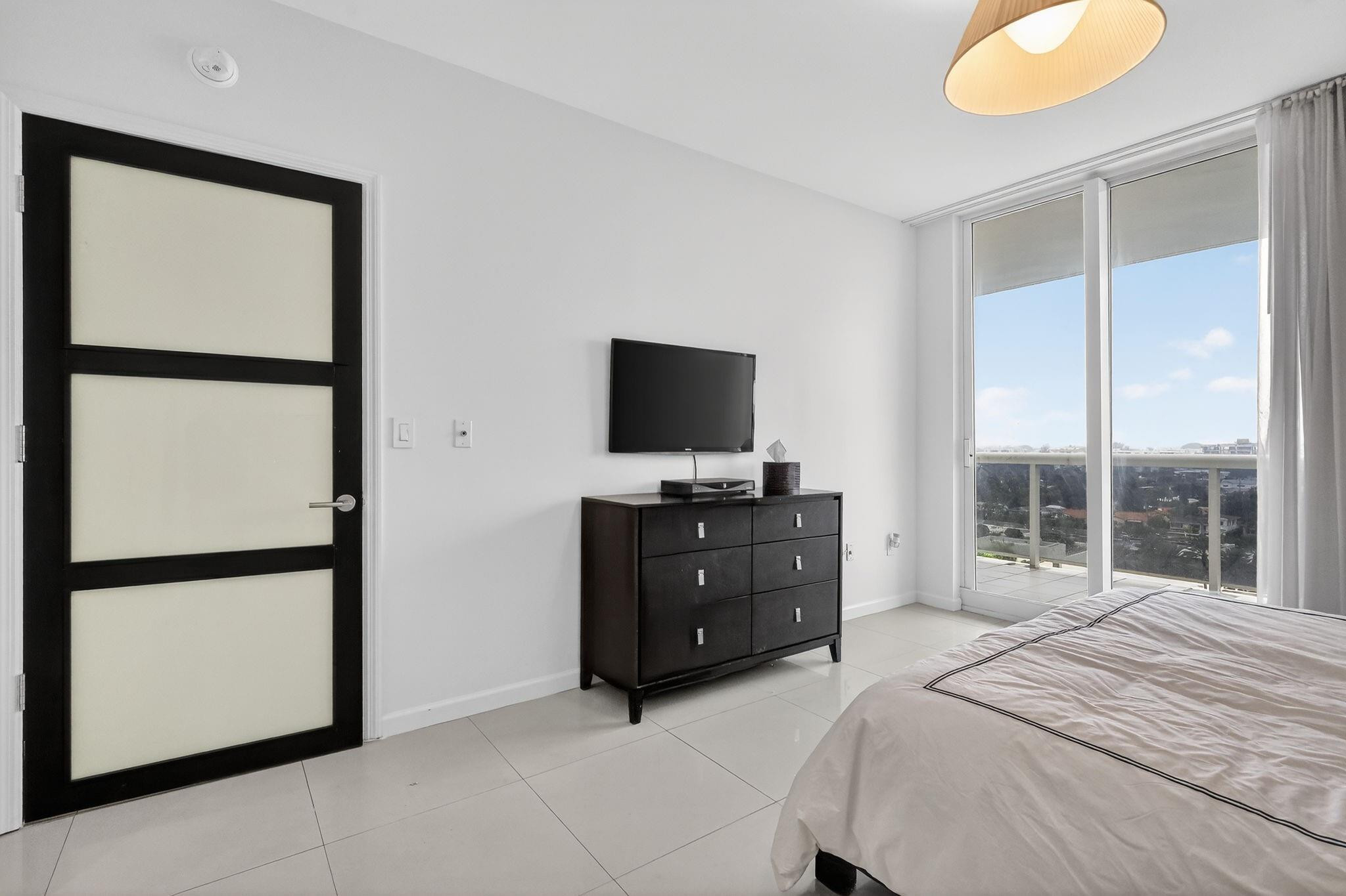 9595 Collins #N-8f, Surfside FL 33154