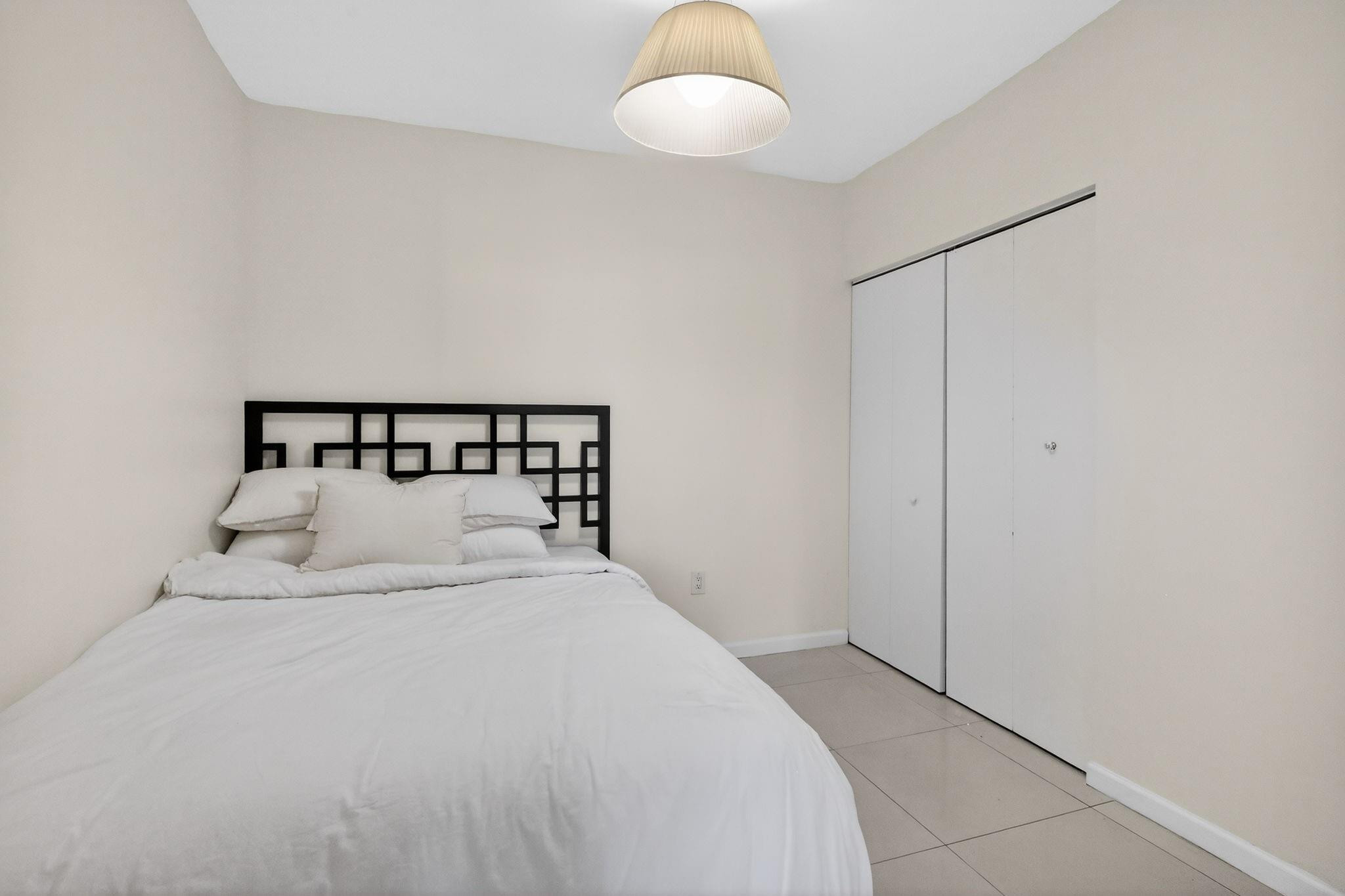 9595 Collins #N-8f, Surfside FL 33154