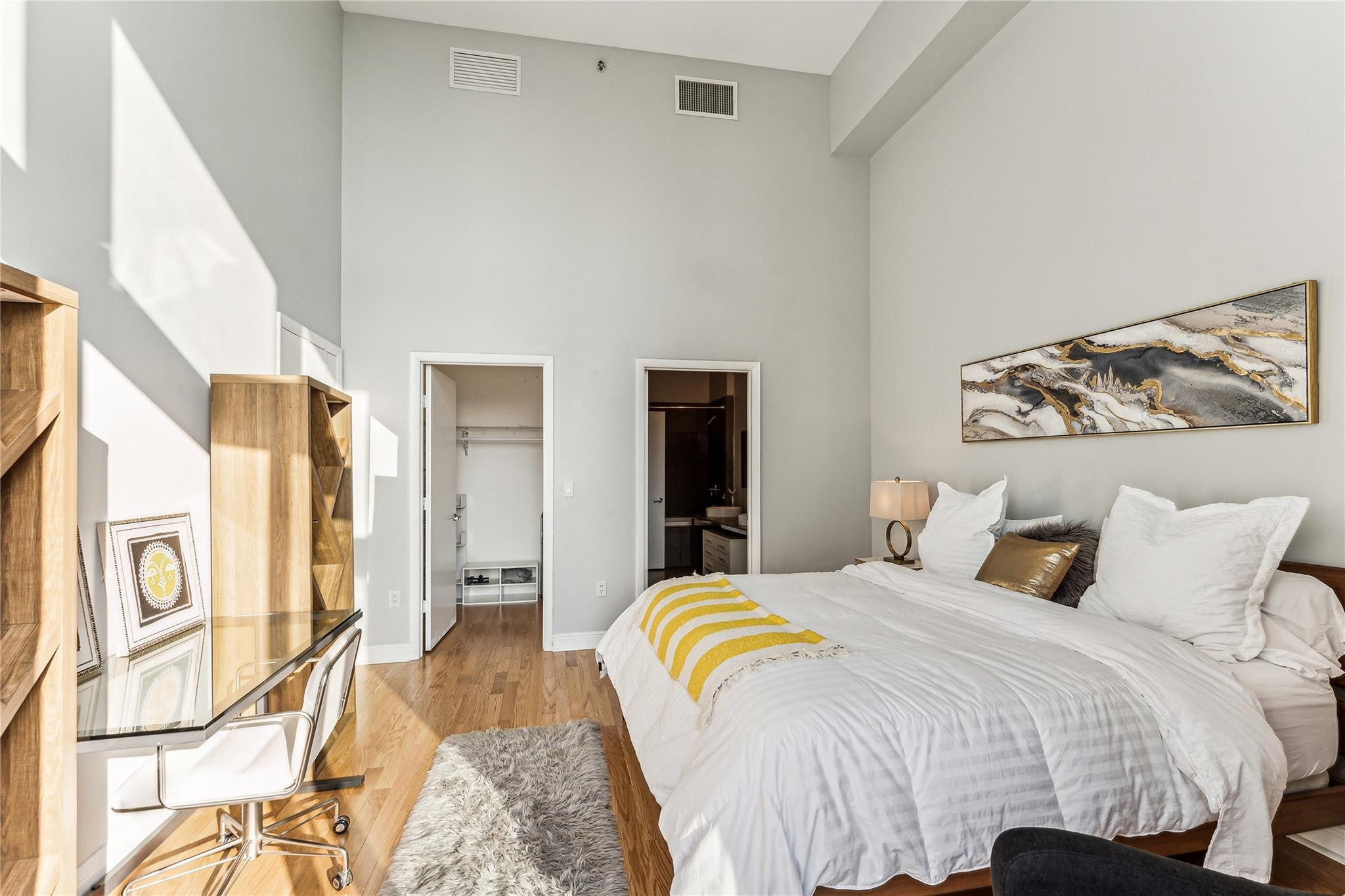 465 Brickell #2806, Miami FL 33131