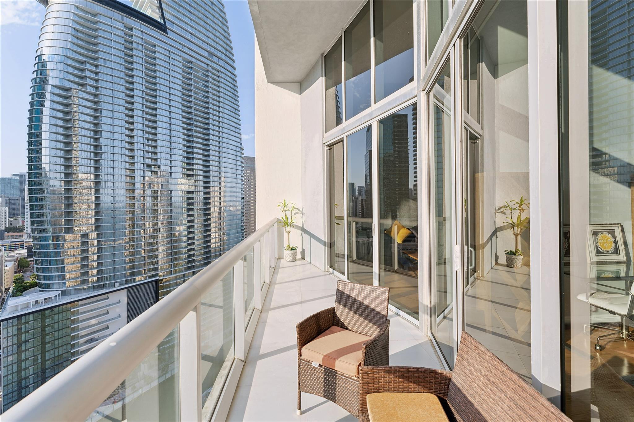 465 Brickell #2806, Miami FL 33131