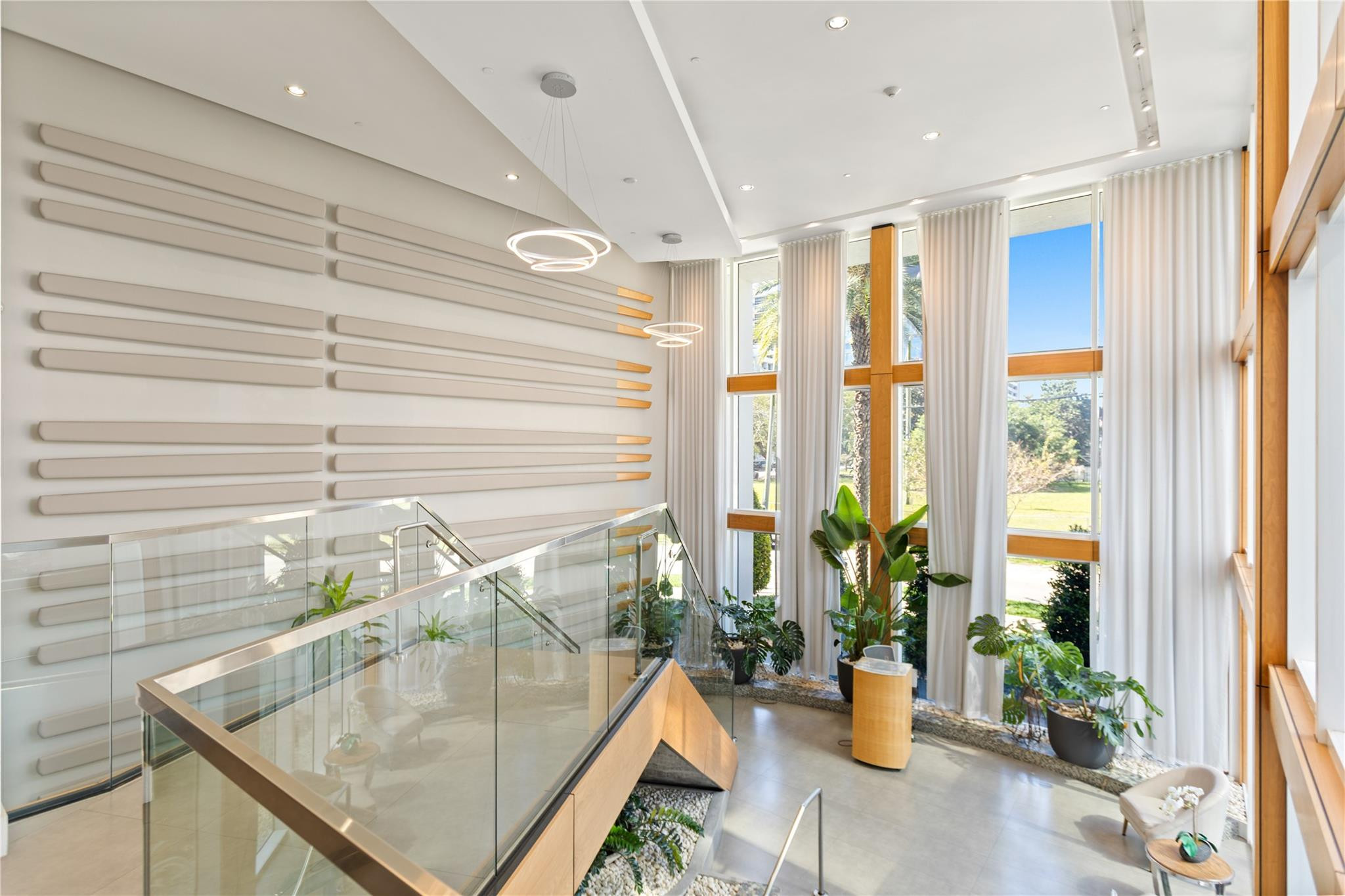 600 NE 27th #2301, Miami FL 33137