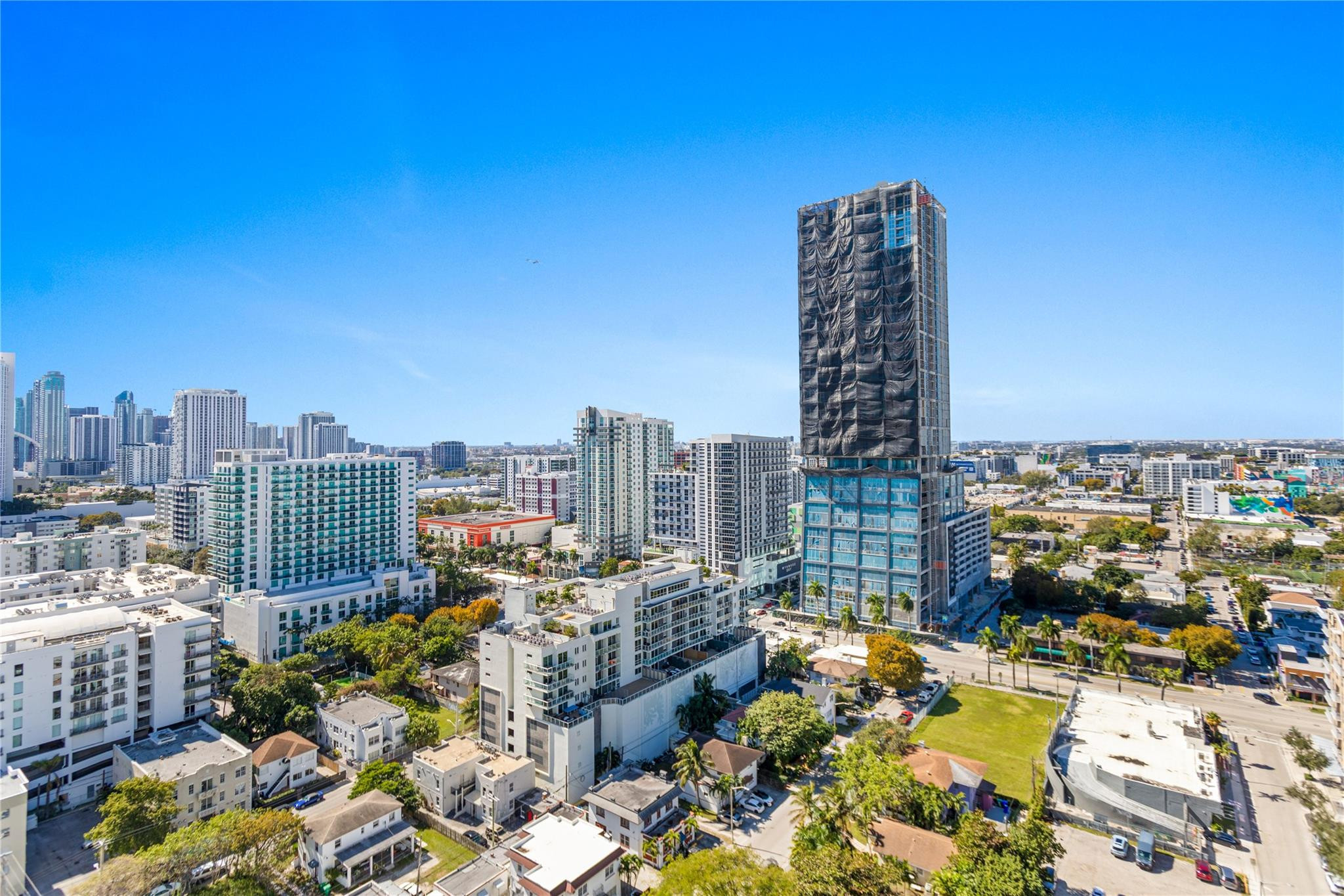 600 NE 27th #2301, Miami FL 33137
