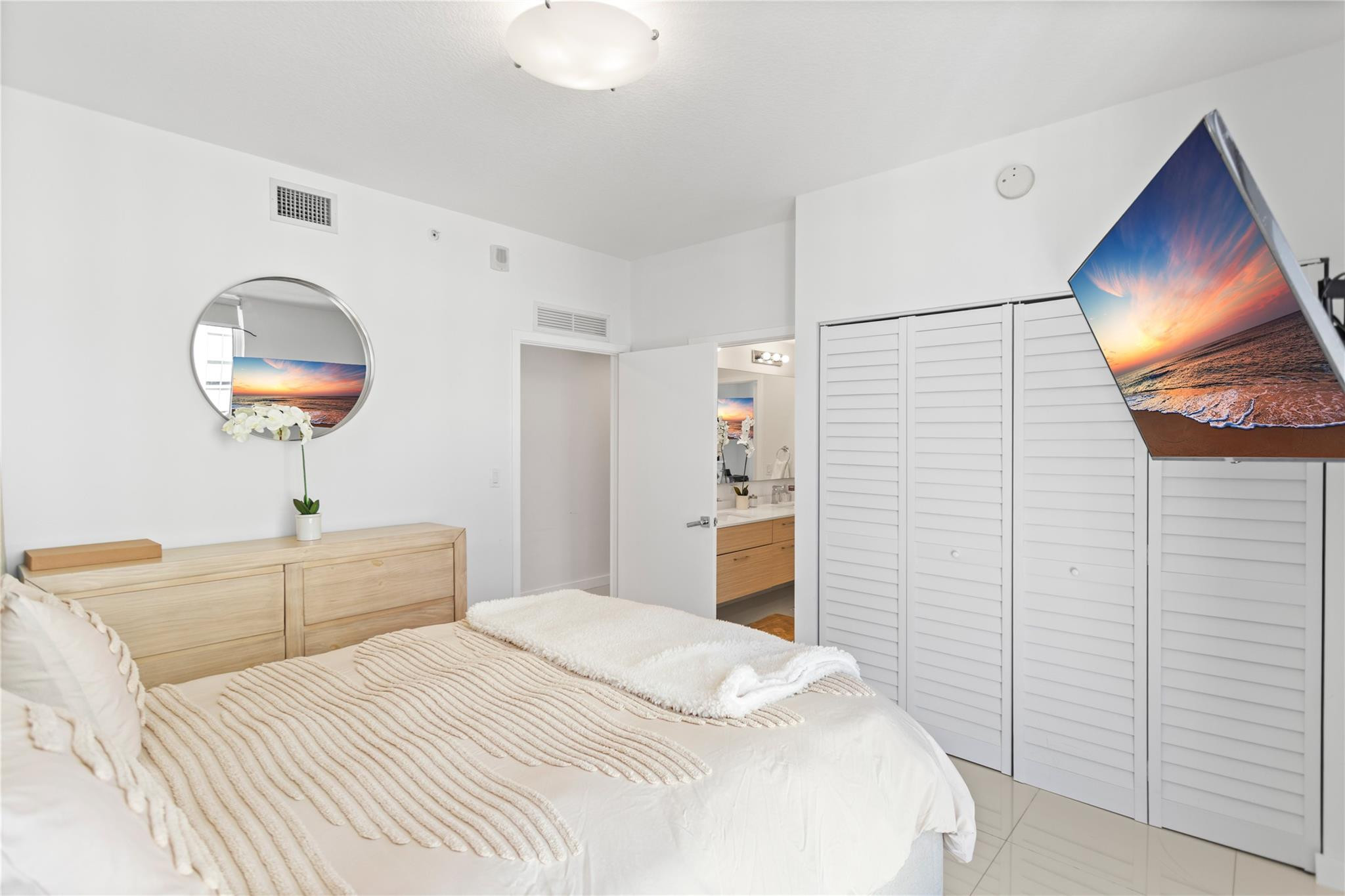 600 NE 27th #2301, Miami FL 33137