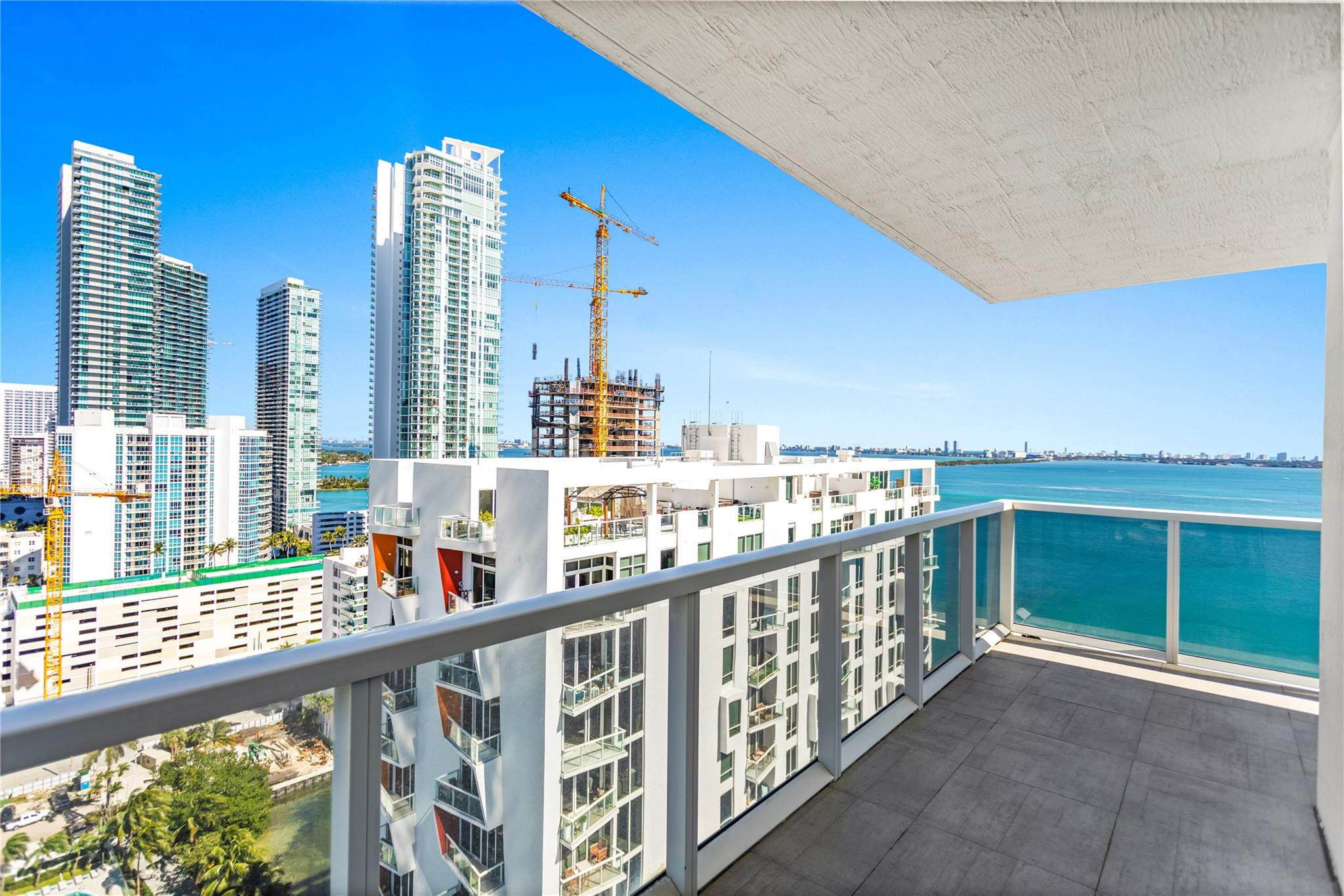 600 NE 27th #2301, Miami FL 33137