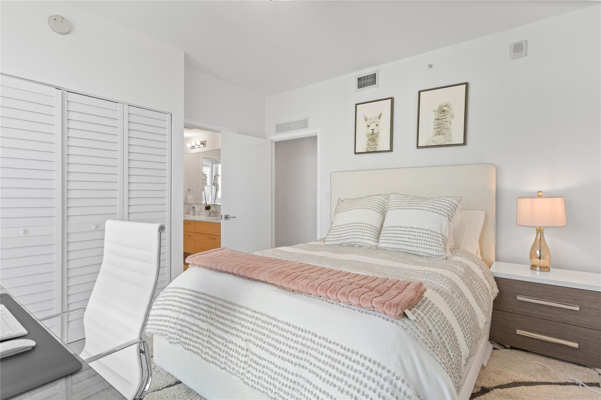 600 NE 27th #2301, Miami FL 33137