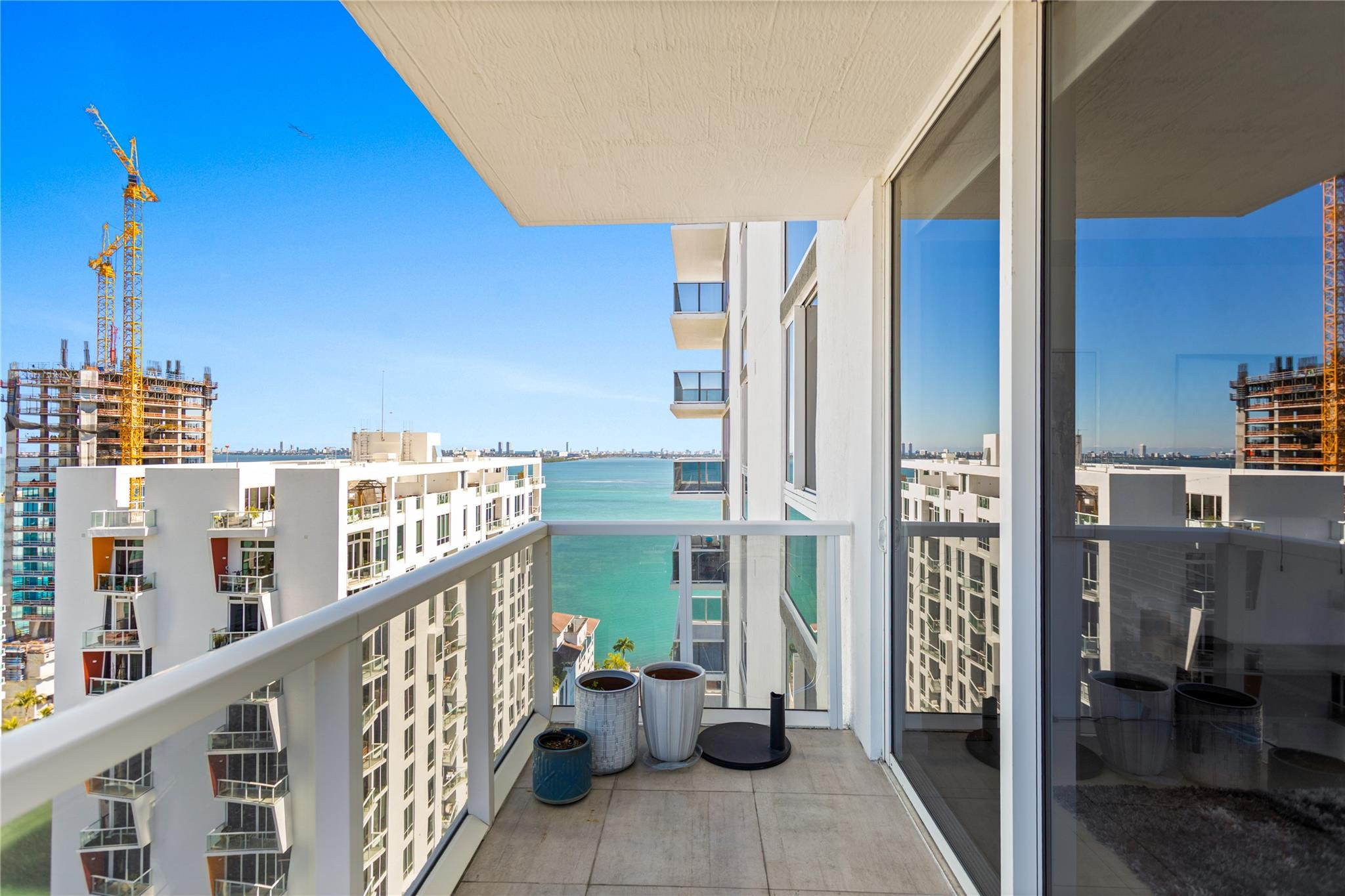 600 NE 27th #2301, Miami FL 33137