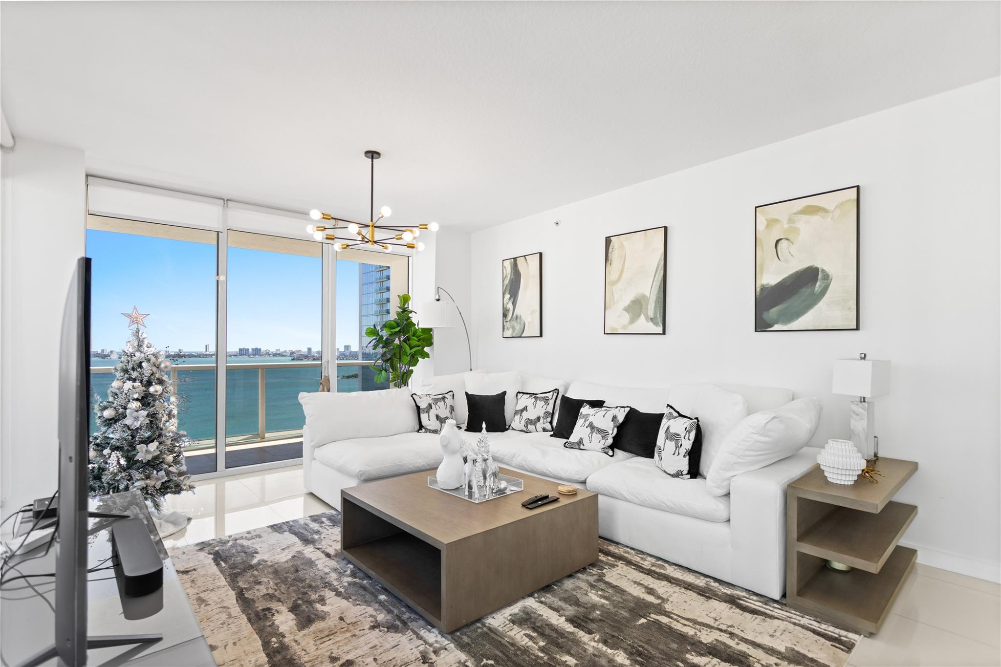 600 NE 27th #2301, Miami FL 33137