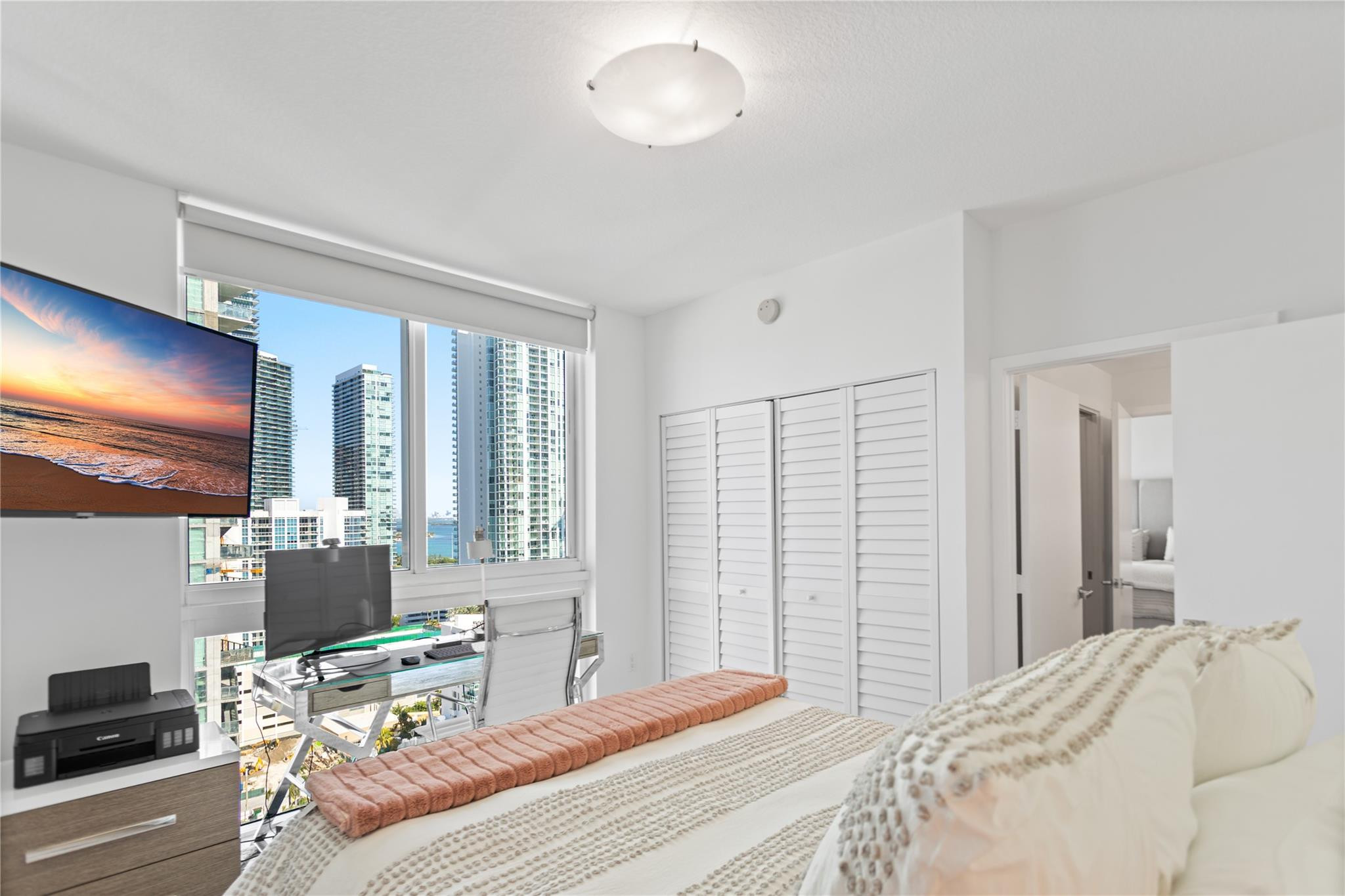 600 NE 27th #2301, Miami FL 33137