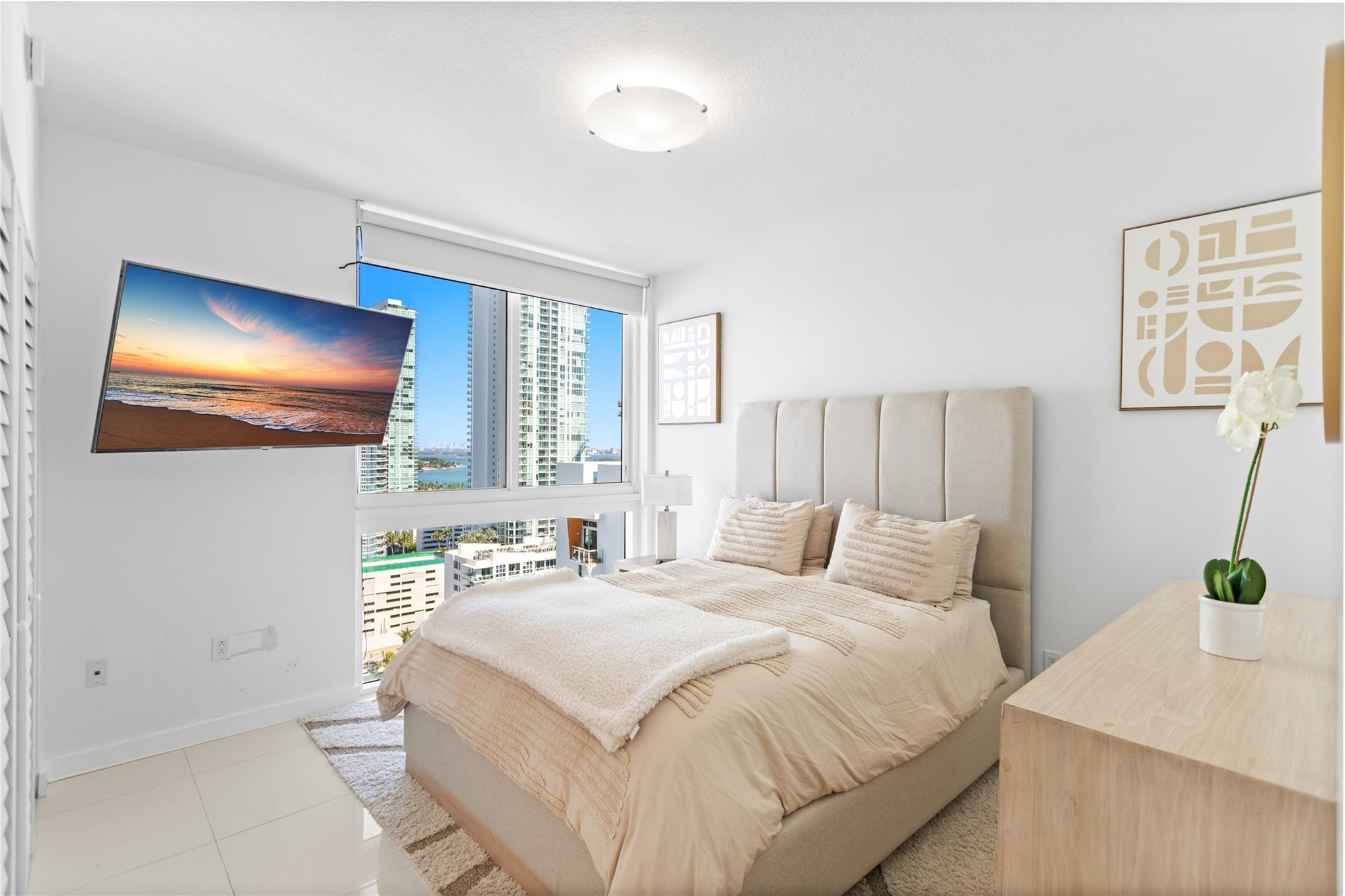 600 NE 27th #2301, Miami FL 33137
