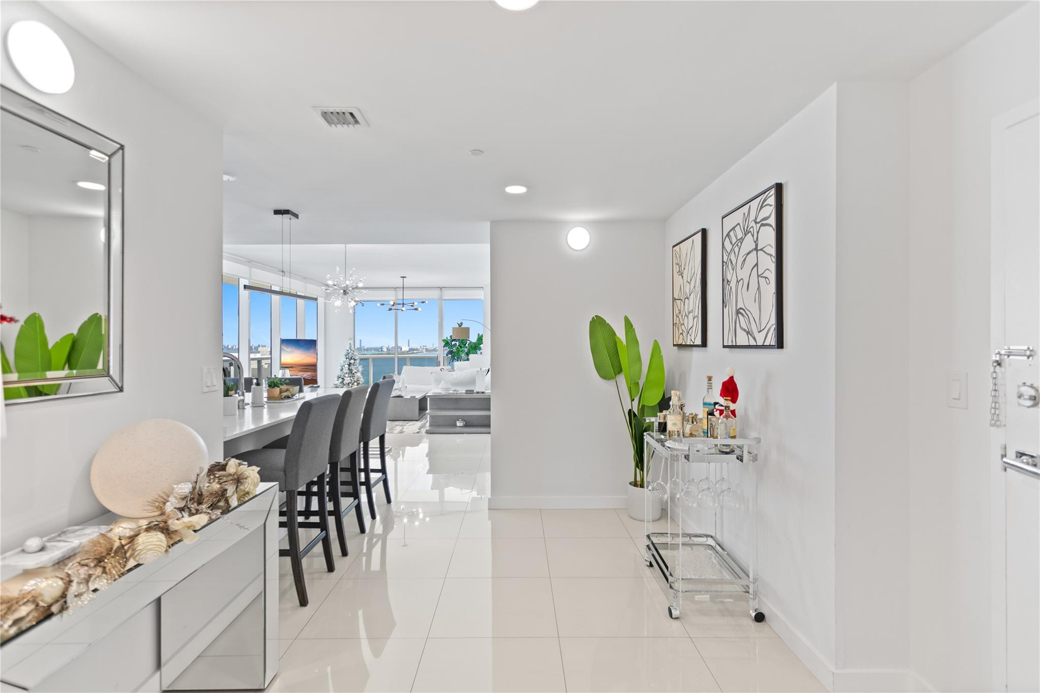 600 NE 27th #2301, Miami FL 33137