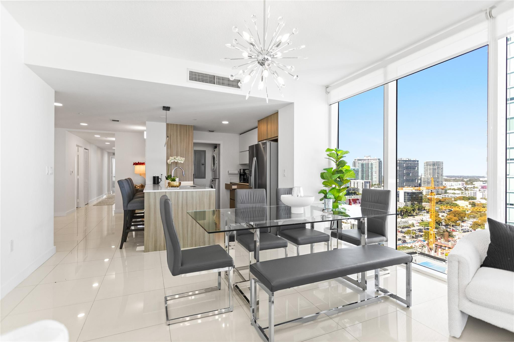 600 NE 27th #2301, Miami FL 33137