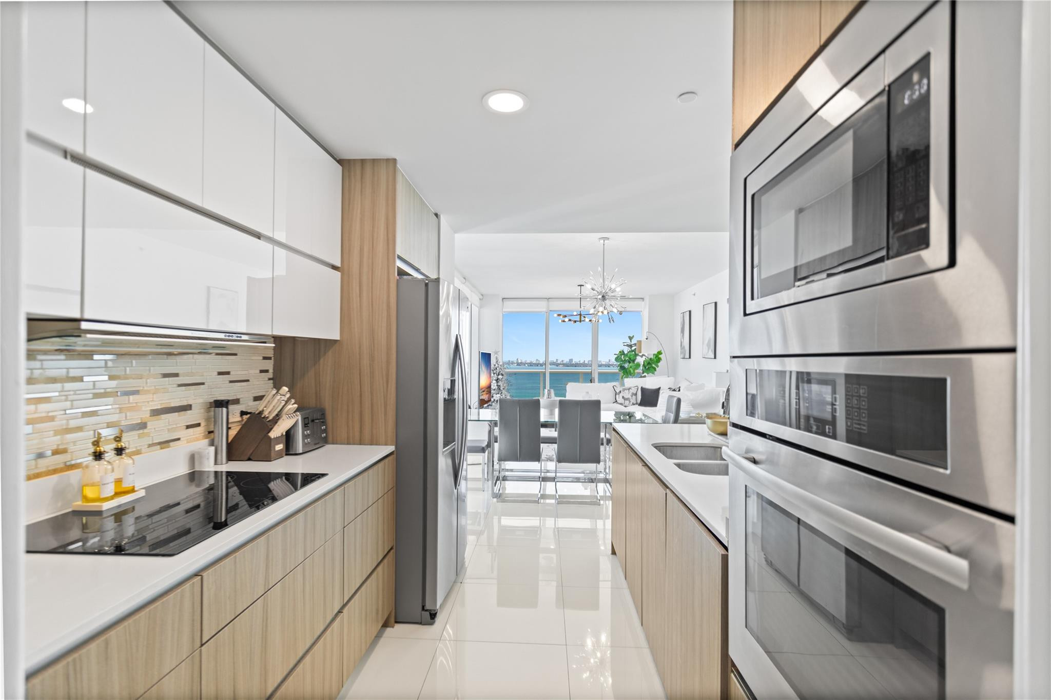 600 NE 27th #2301, Miami FL 33137
