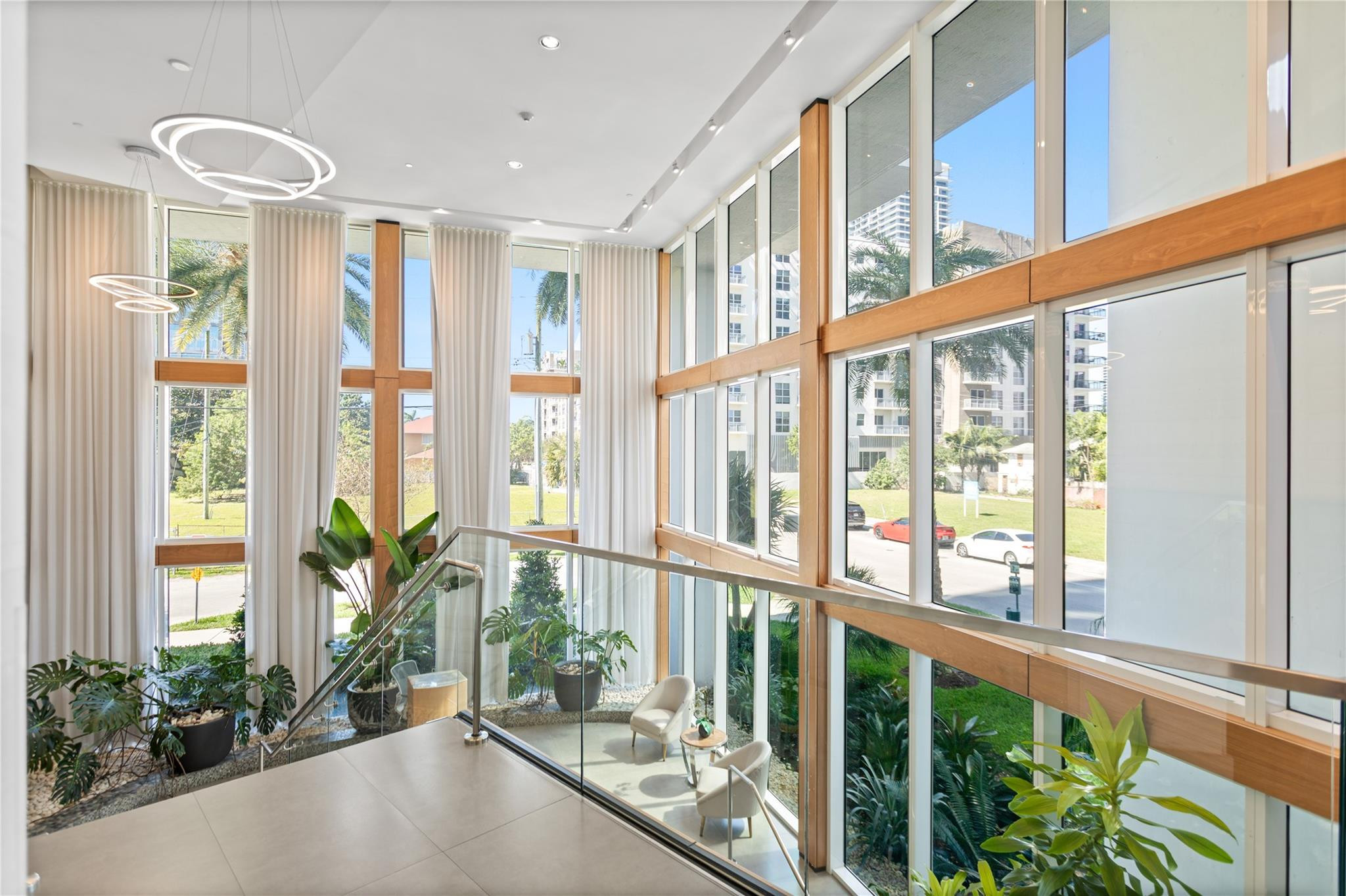 600 NE 27th #2301, Miami FL 33137