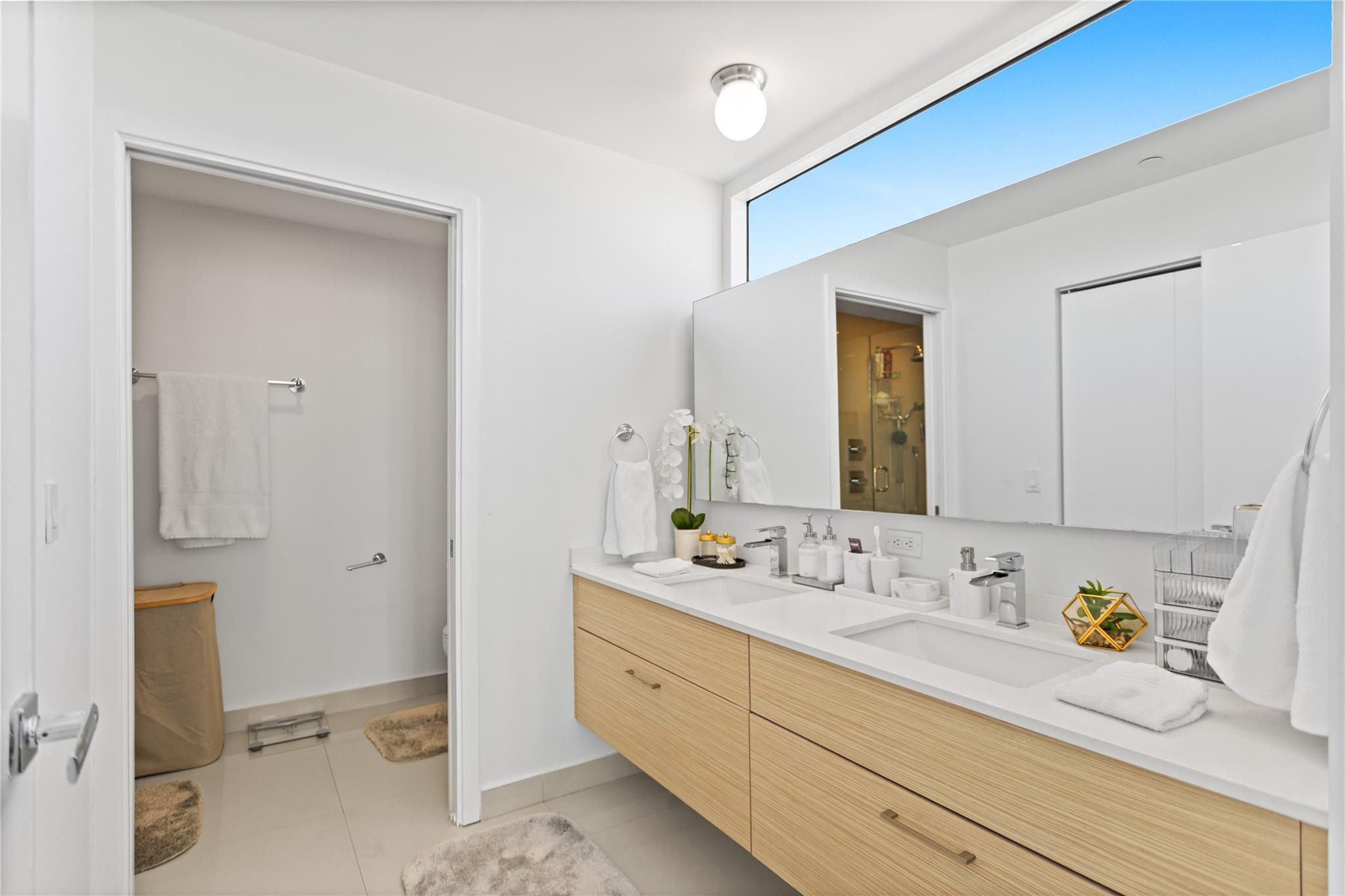 600 NE 27th #2301, Miami FL 33137