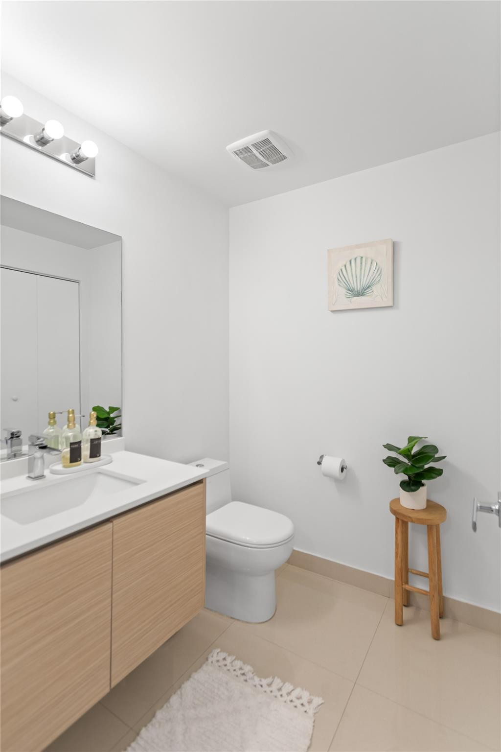 600 NE 27th #2301, Miami FL 33137