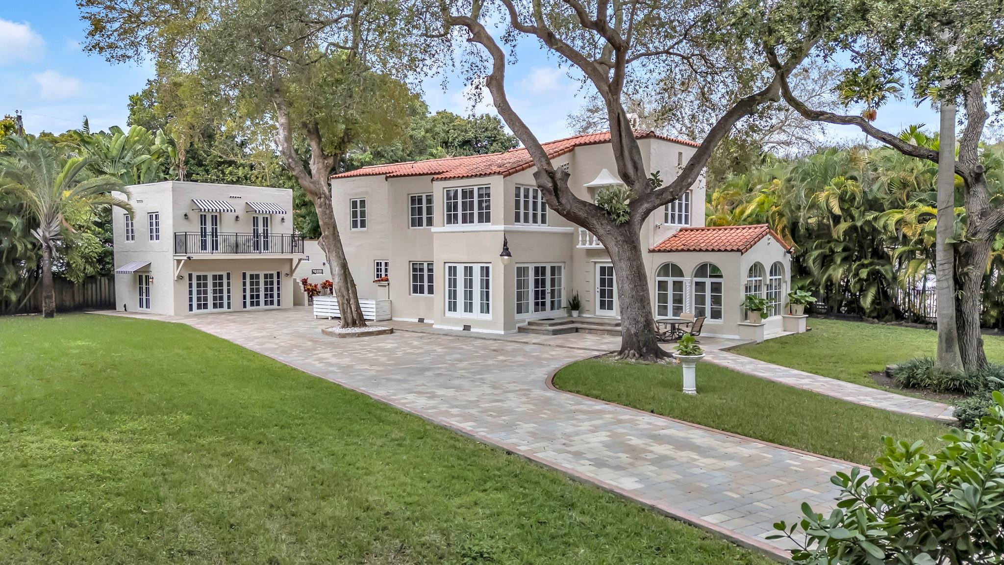 5960 N Bayshore, Miami FL 33137