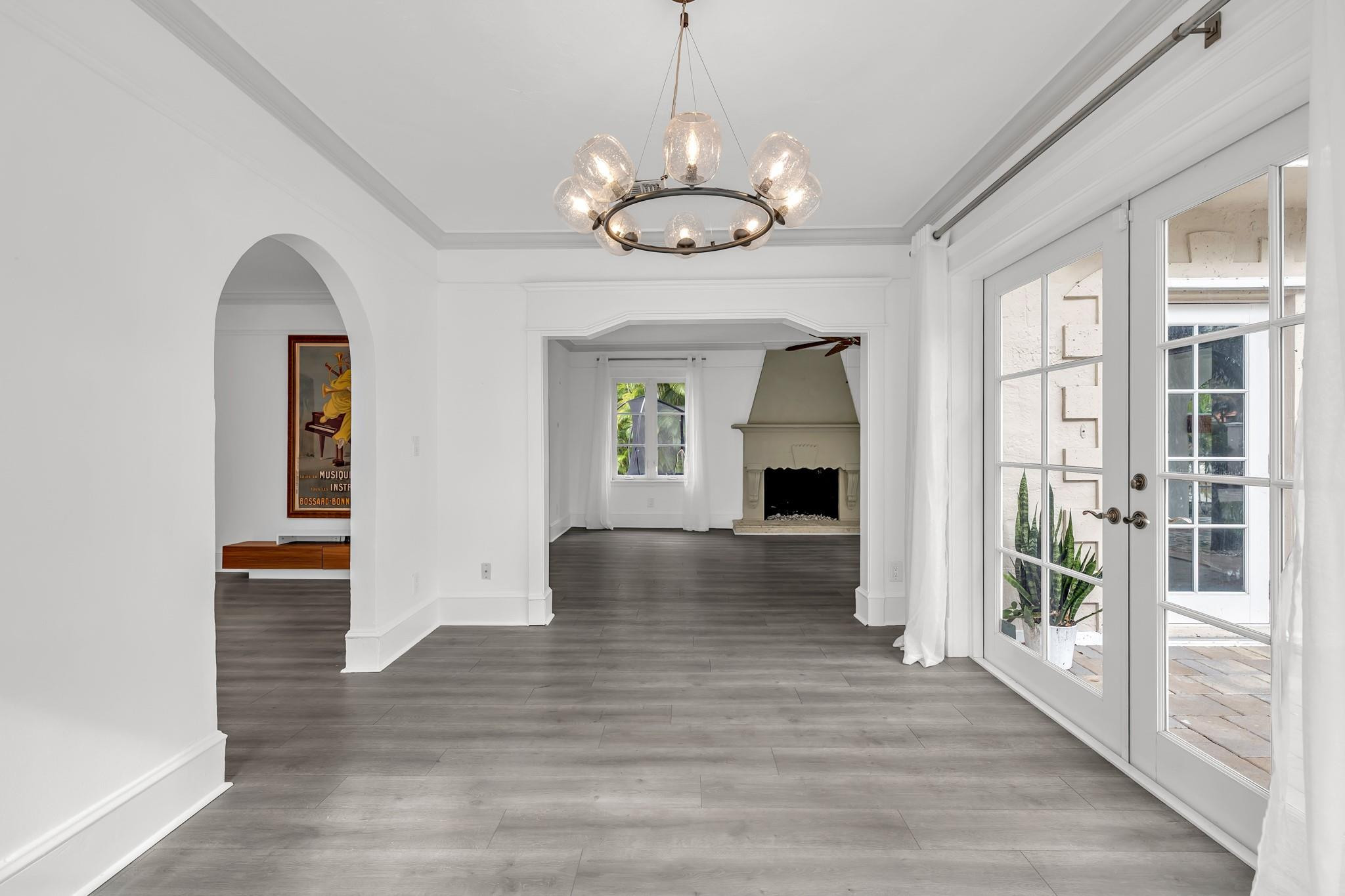 5960 N Bayshore, Miami FL 33137