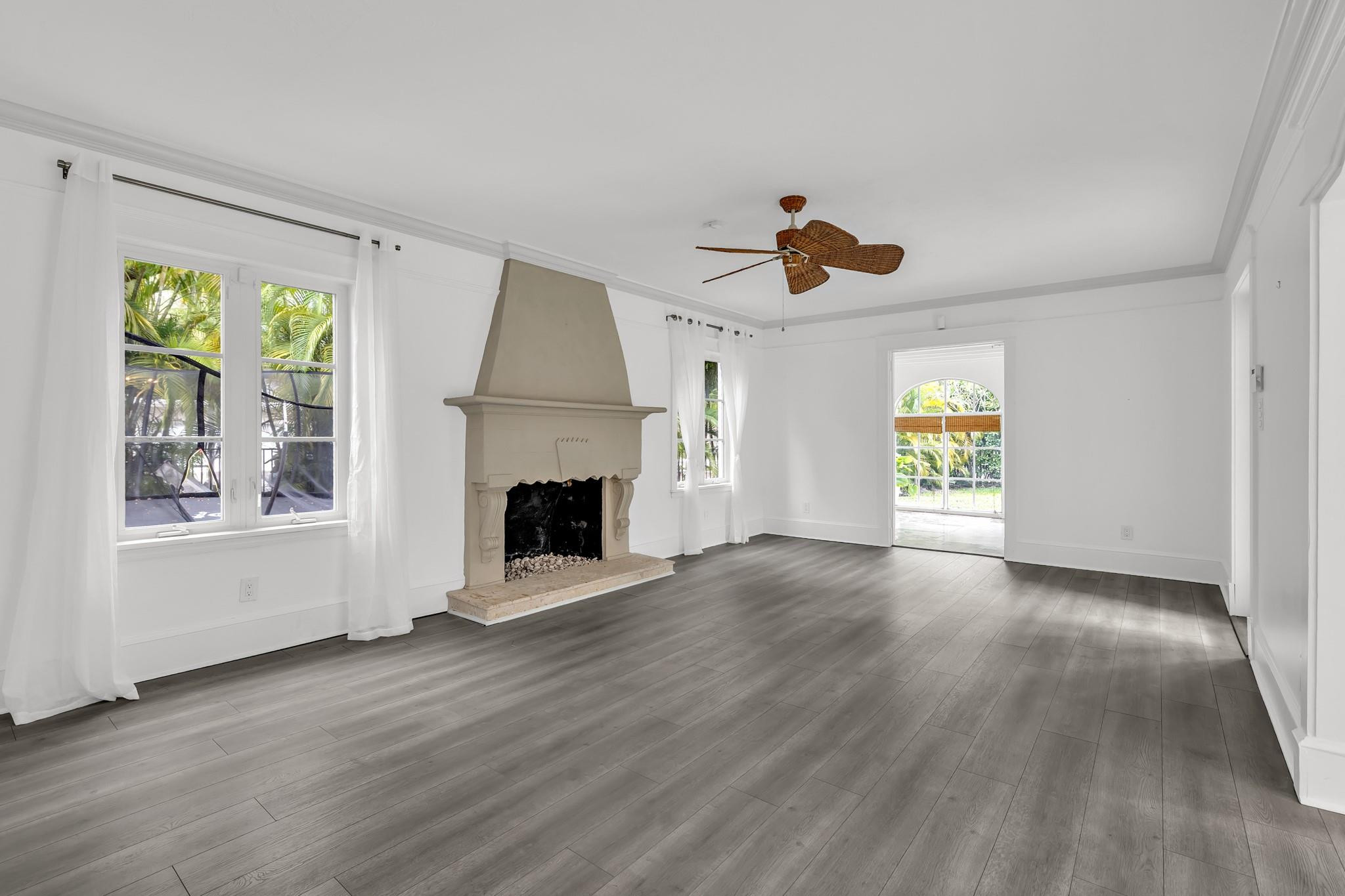 5960 N Bayshore, Miami FL 33137