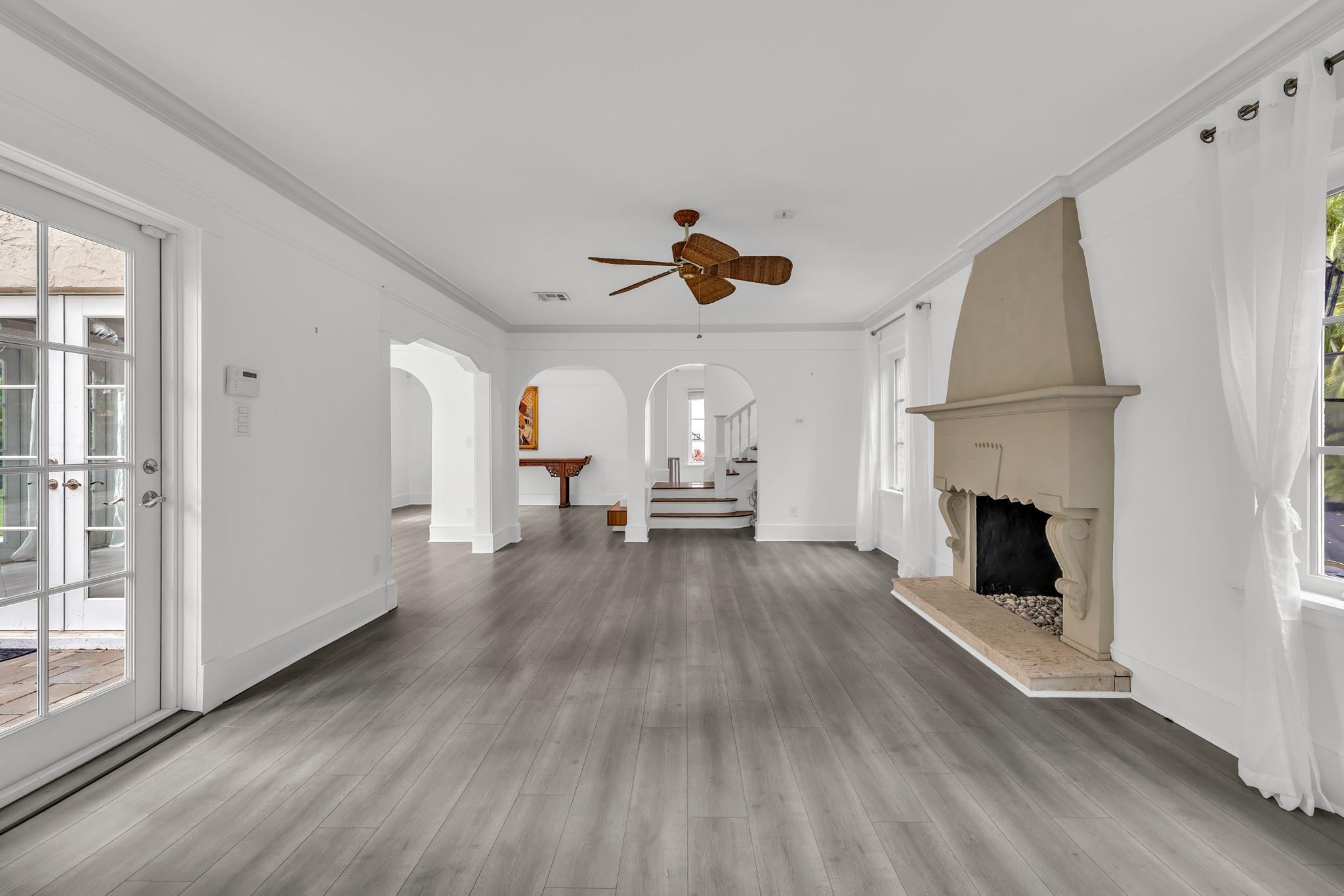 5960 N Bayshore, Miami FL 33137