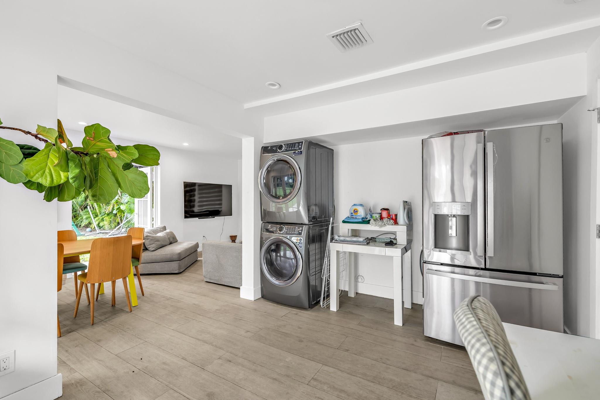 5960 N Bayshore, Miami FL 33137
