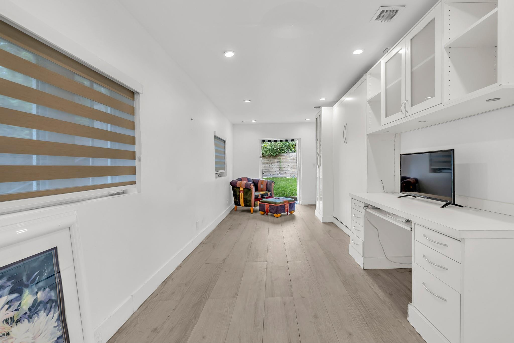 5960 N Bayshore, Miami FL 33137