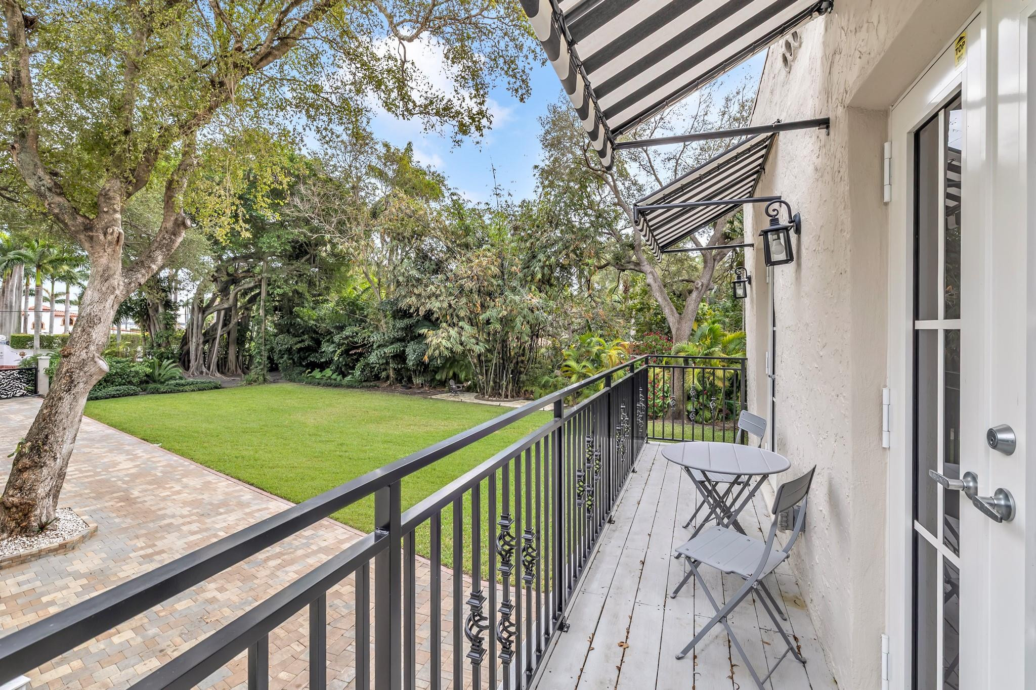 5960 N Bayshore, Miami FL 33137