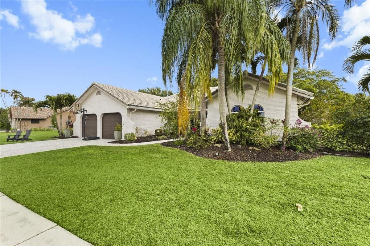10349 Camelback, Boca Raton FL 33498