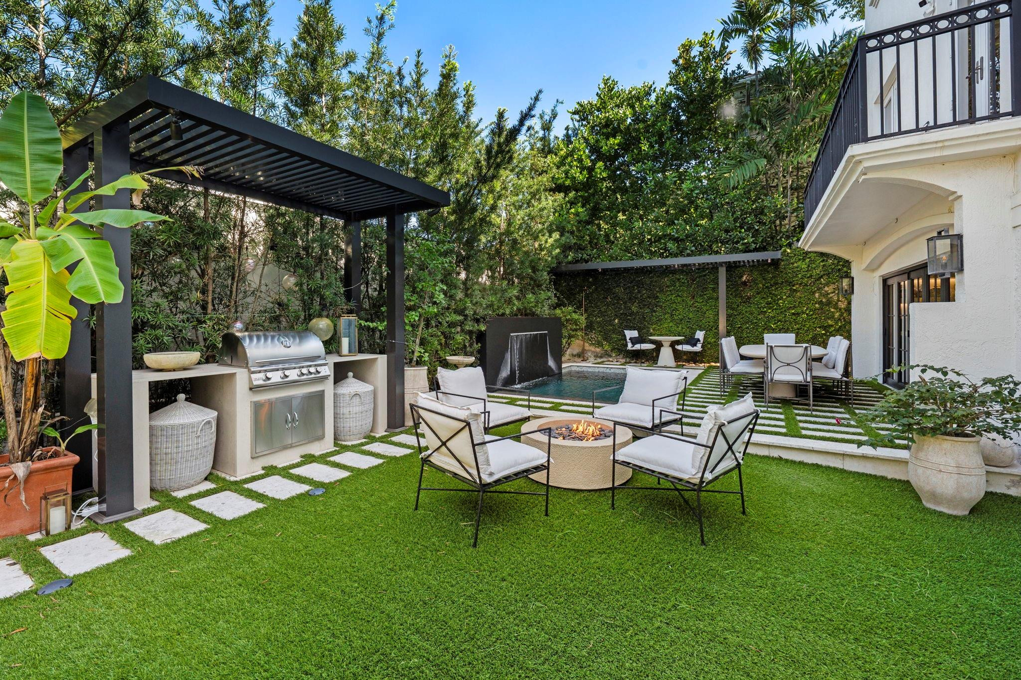 2765 Brickell, Miami FL 33129