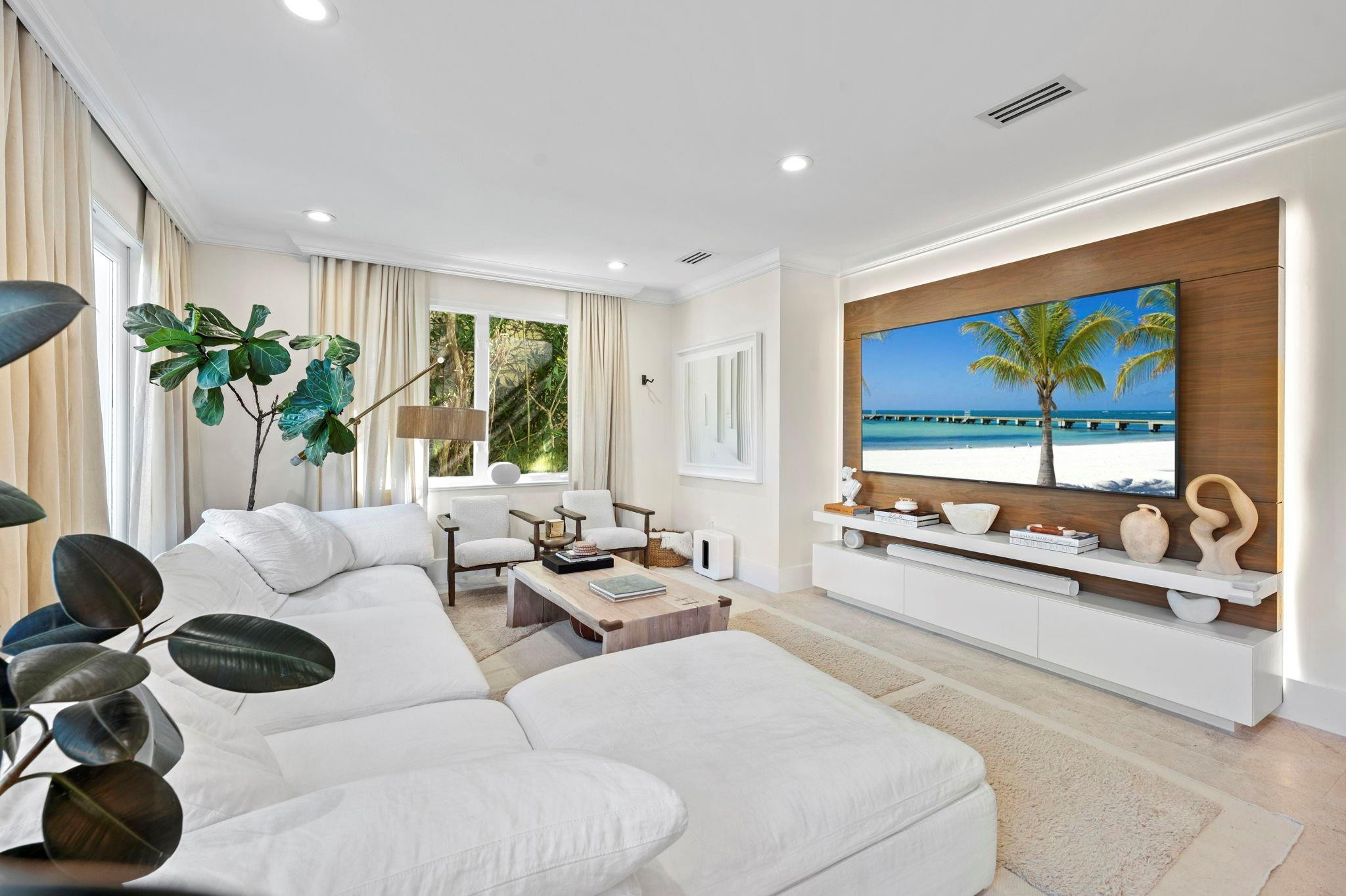 2765 Brickell, Miami FL 33129