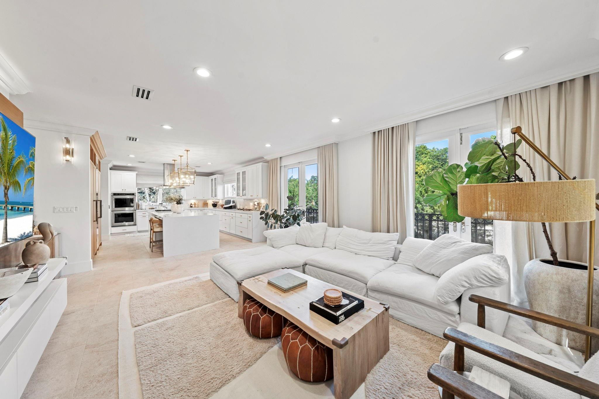 2765 Brickell, Miami FL 33129