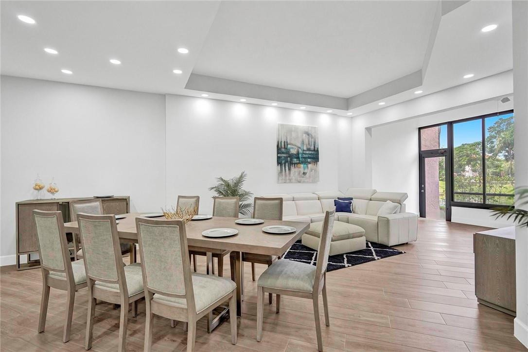 7484 La Paz #101, Boca Raton FL 33433