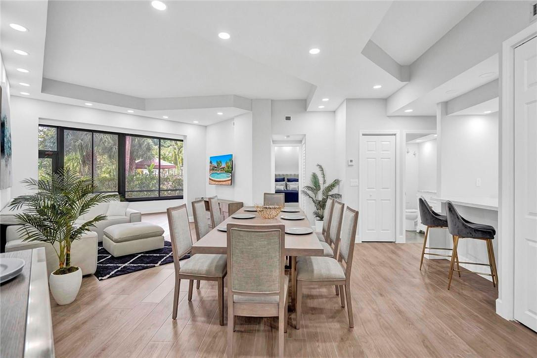 7484 La Paz #101, Boca Raton FL 33433